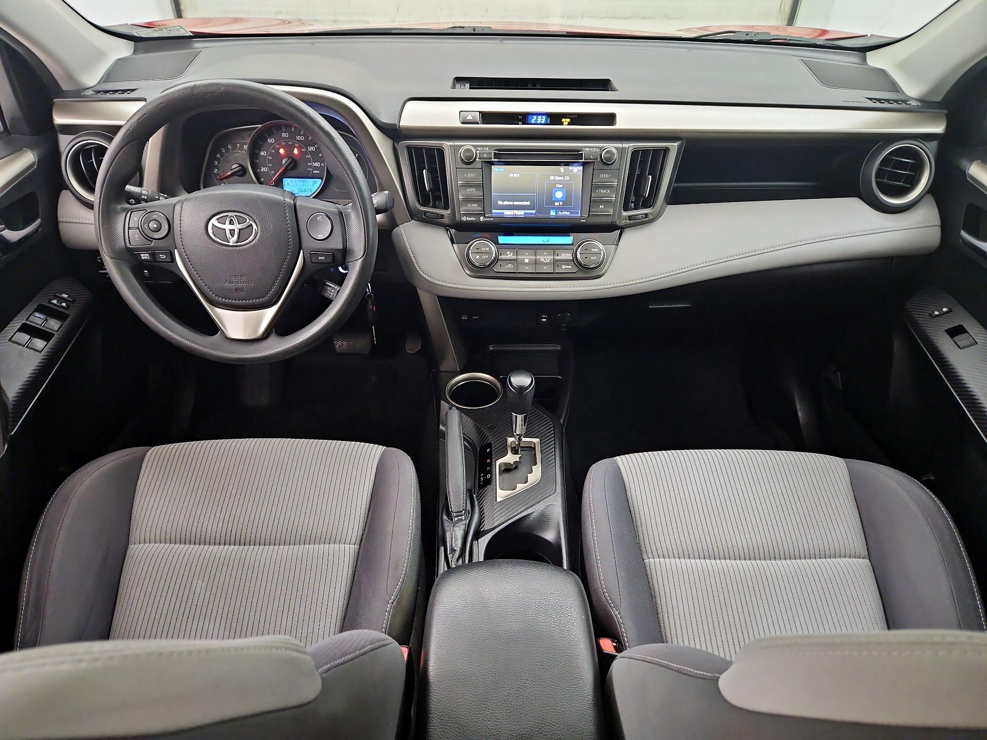 Thumbnail: 2015 Toyota RAV4 - 9