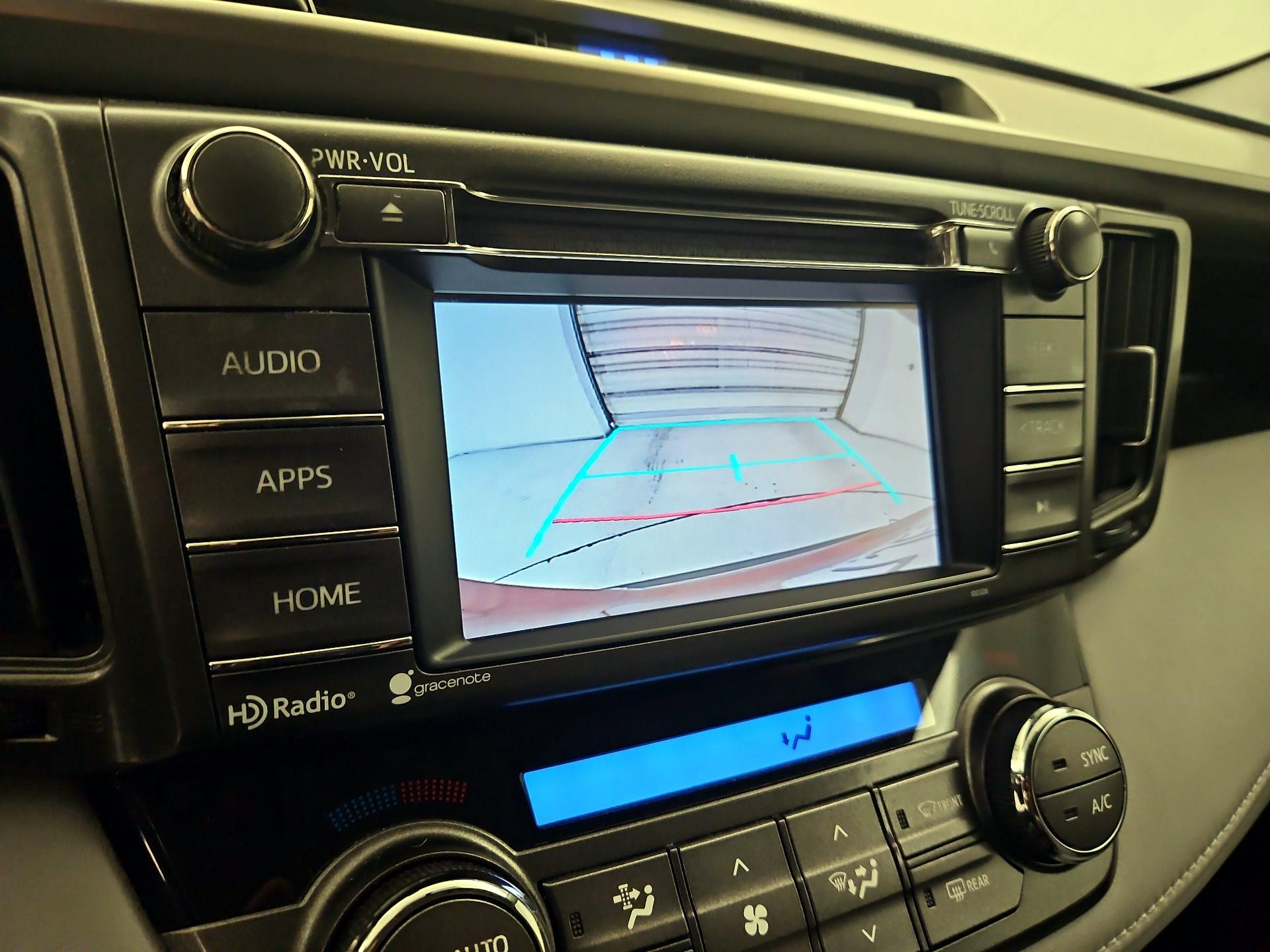 Thumbnail: 2015 Toyota RAV4 - 14