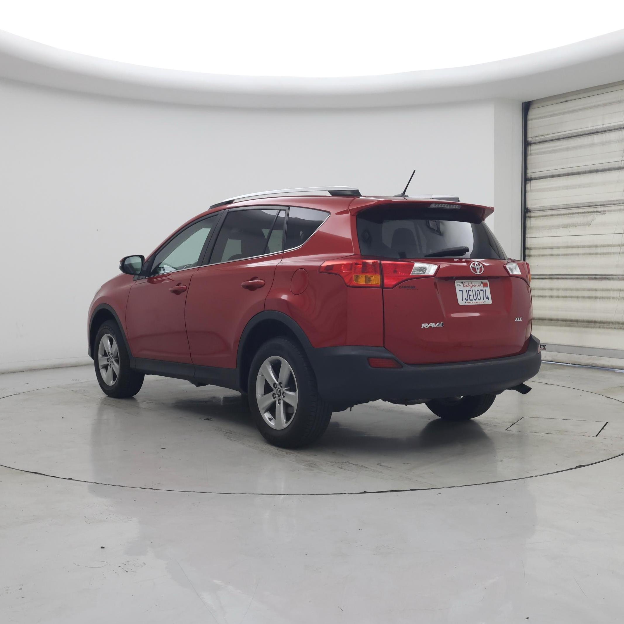 Thumbnail: 2015 Toyota RAV4 - 2