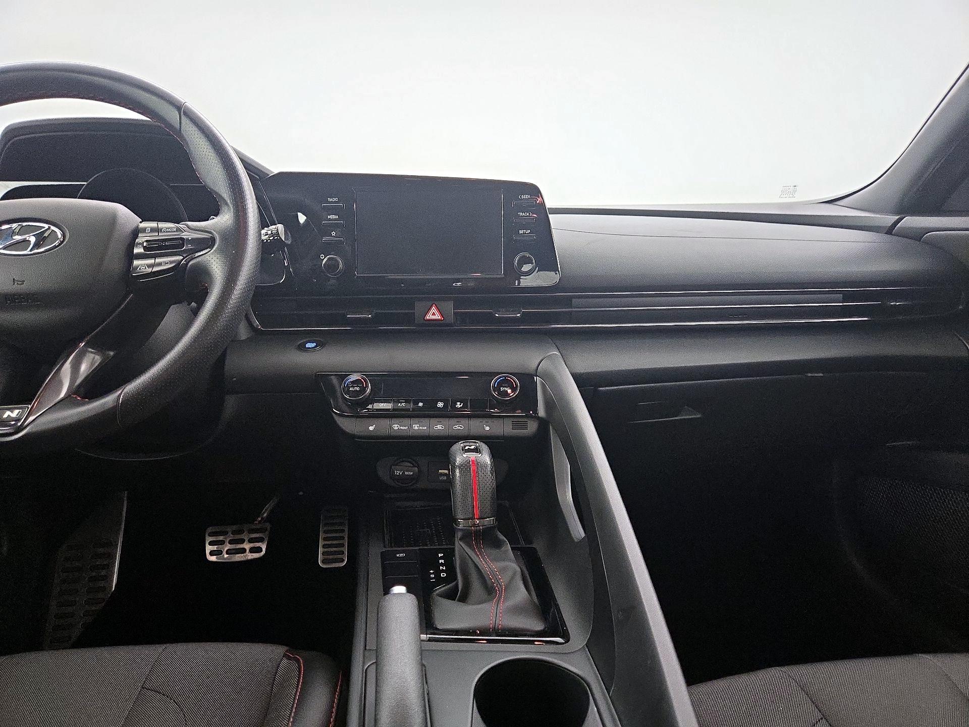 Thumbnail: 2022 Hyundai Elantra - 9