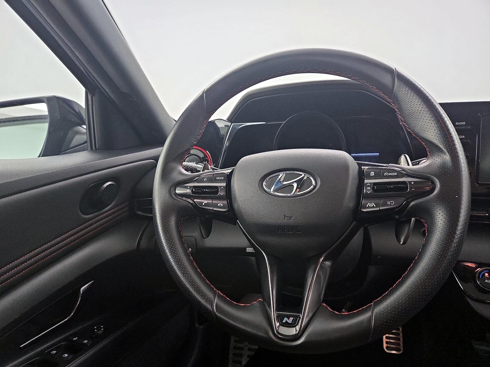 Thumbnail: 2022 Hyundai Elantra - 10