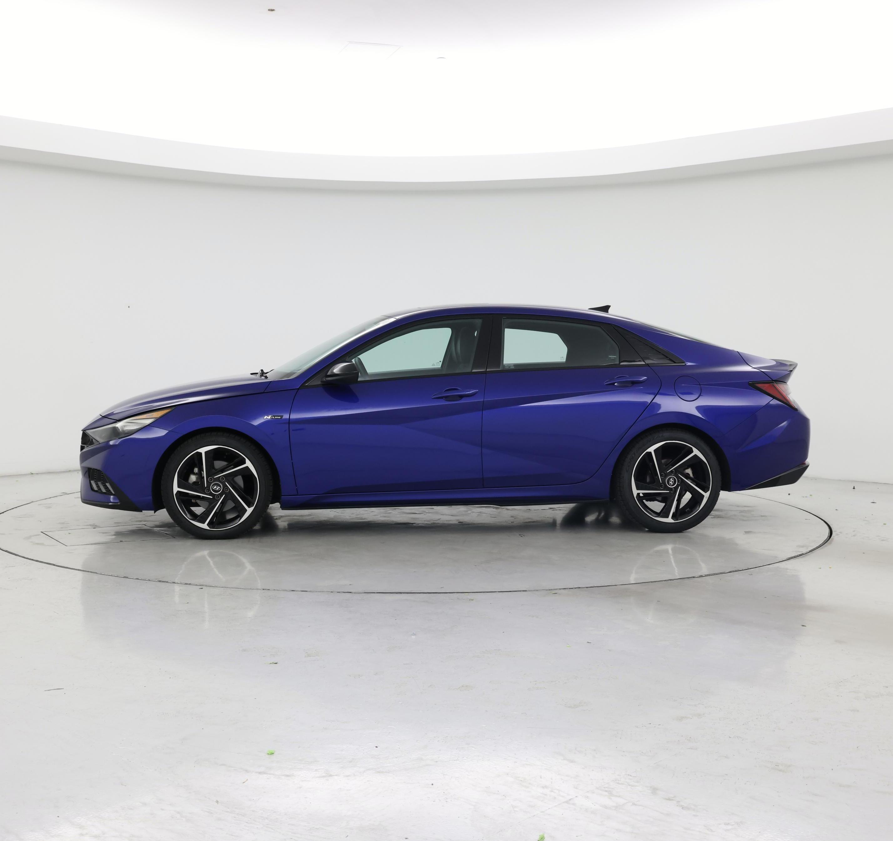 Thumbnail: 2022 Hyundai Elantra - 3