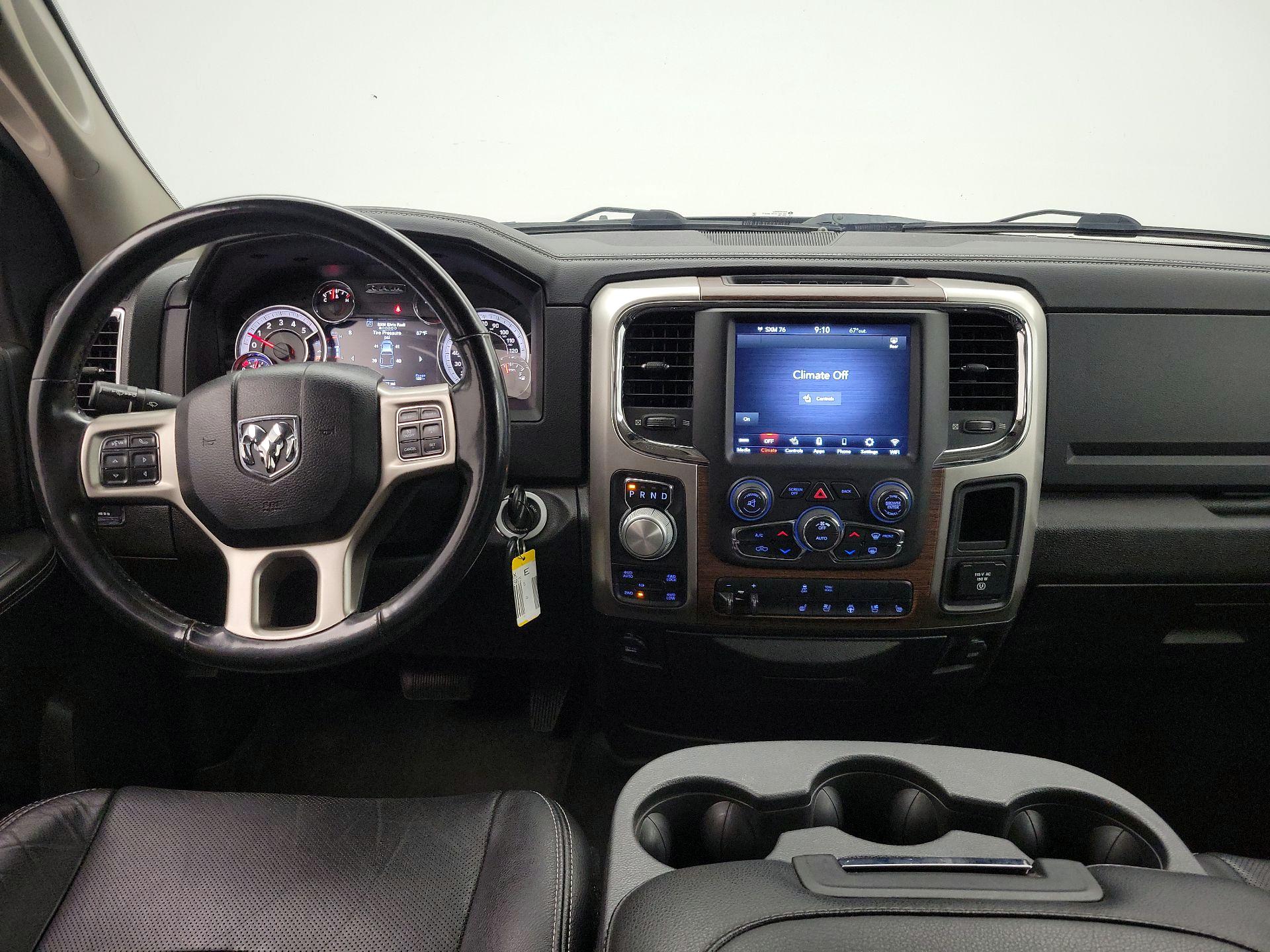 Thumbnail: 2019 RAM 1500 Classic - 9