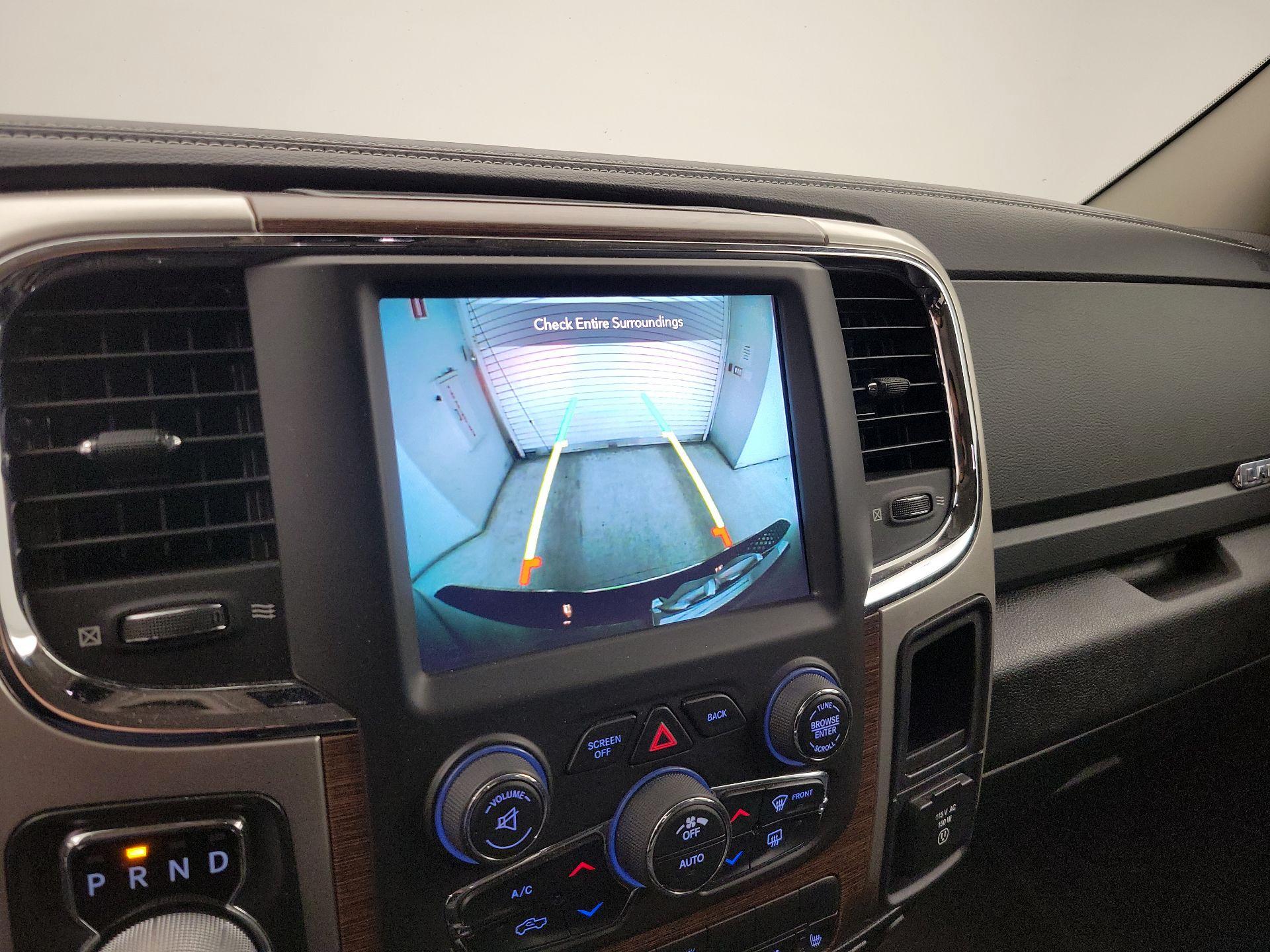 Thumbnail: 2019 RAM 1500 Classic - 14