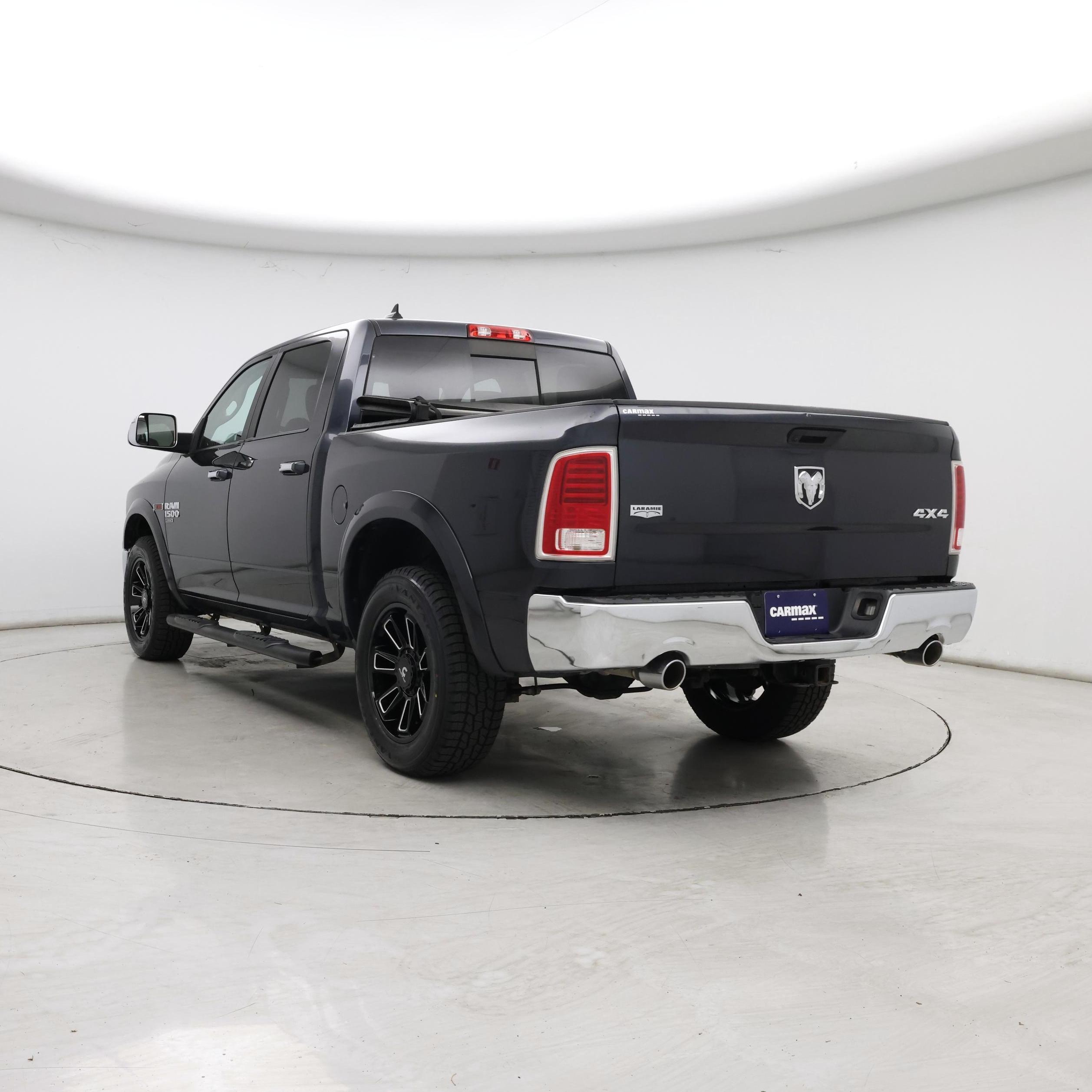 Thumbnail: 2019 RAM 1500 Classic - 2