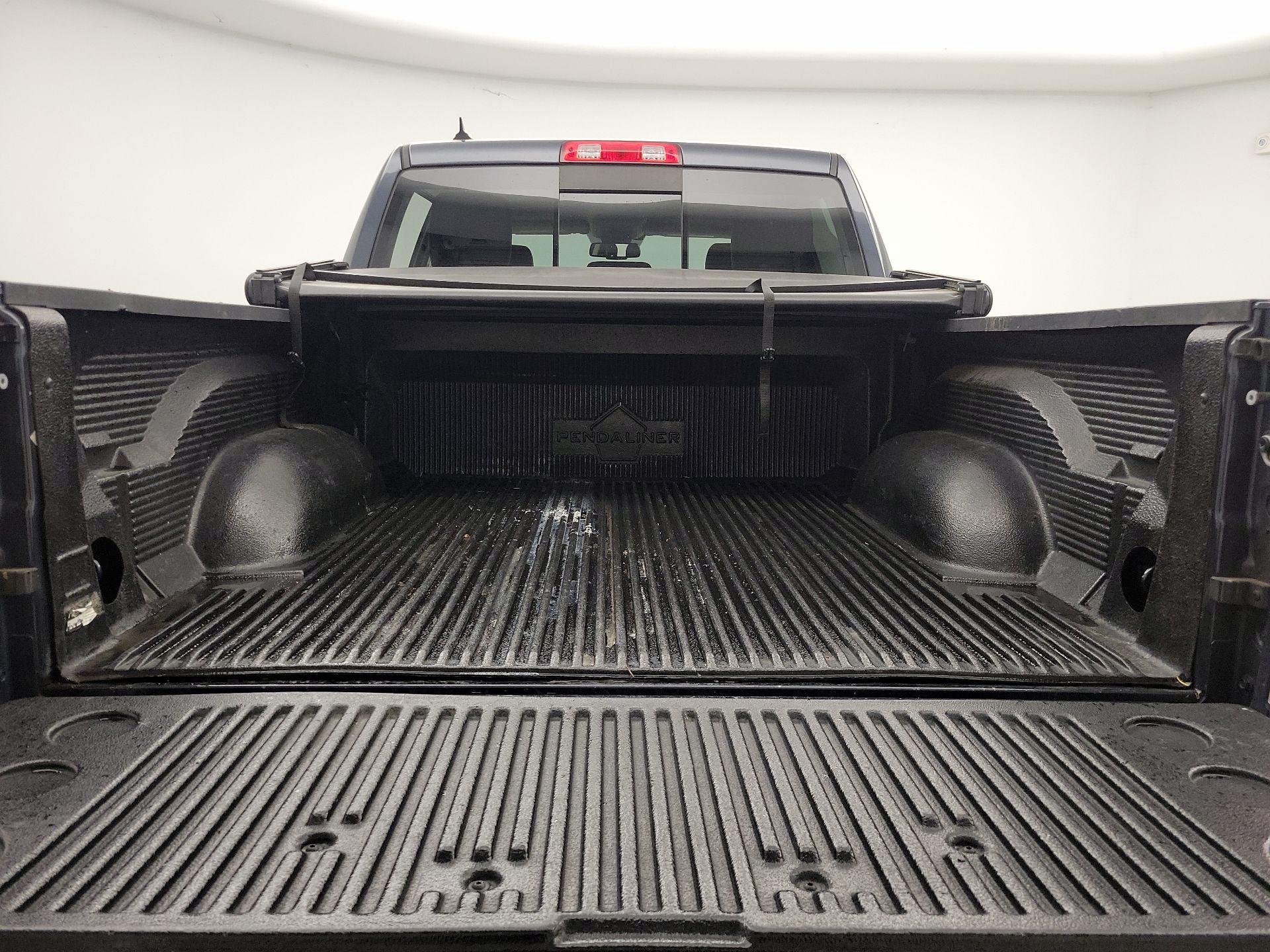 Thumbnail: 2019 RAM 1500 Classic - 20