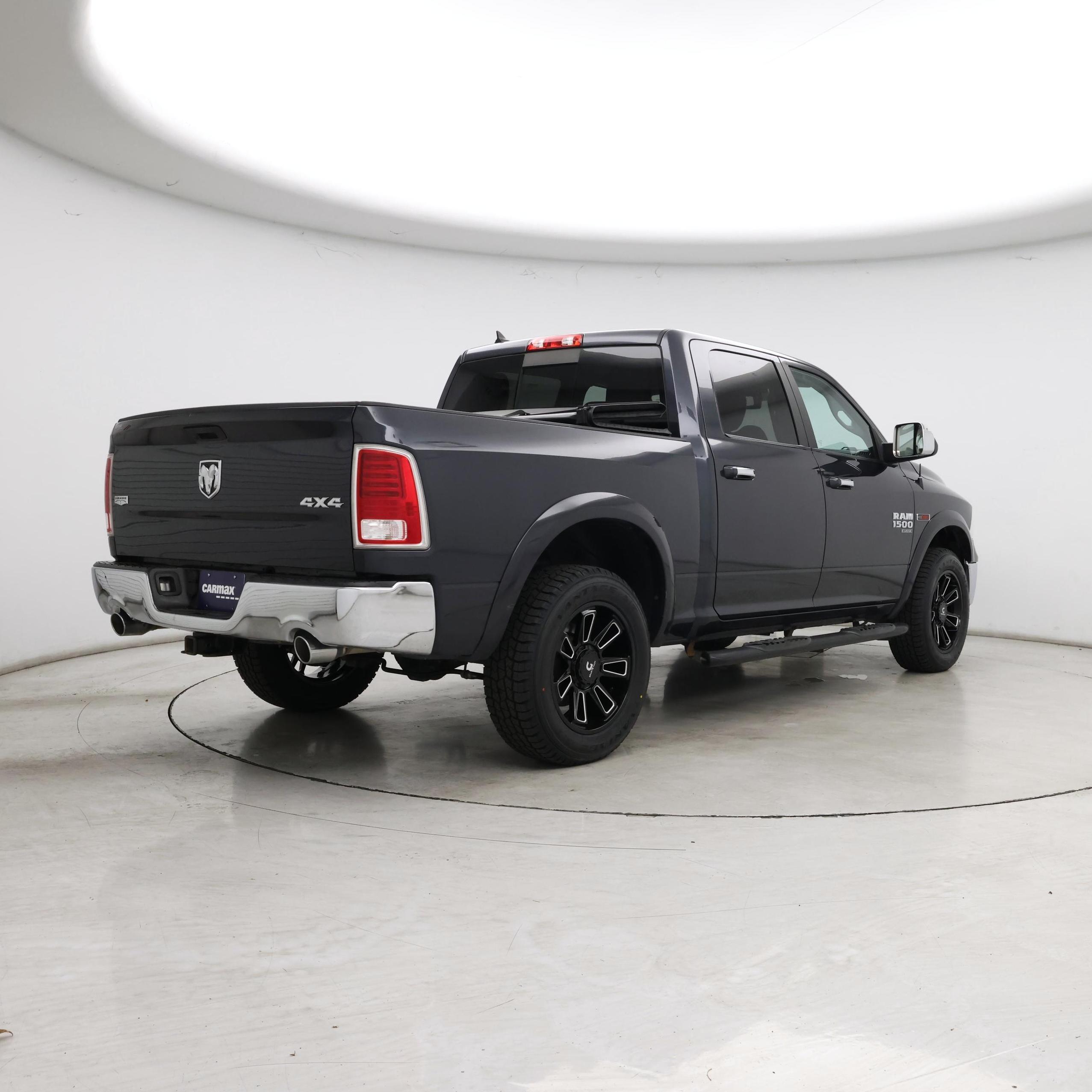Thumbnail: 2019 RAM 1500 Classic - 8