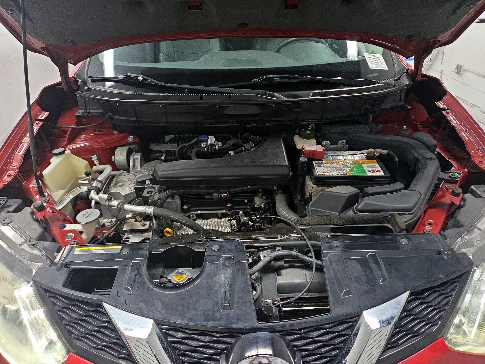 Thumbnail: 2015 Nissan Rogue - 18