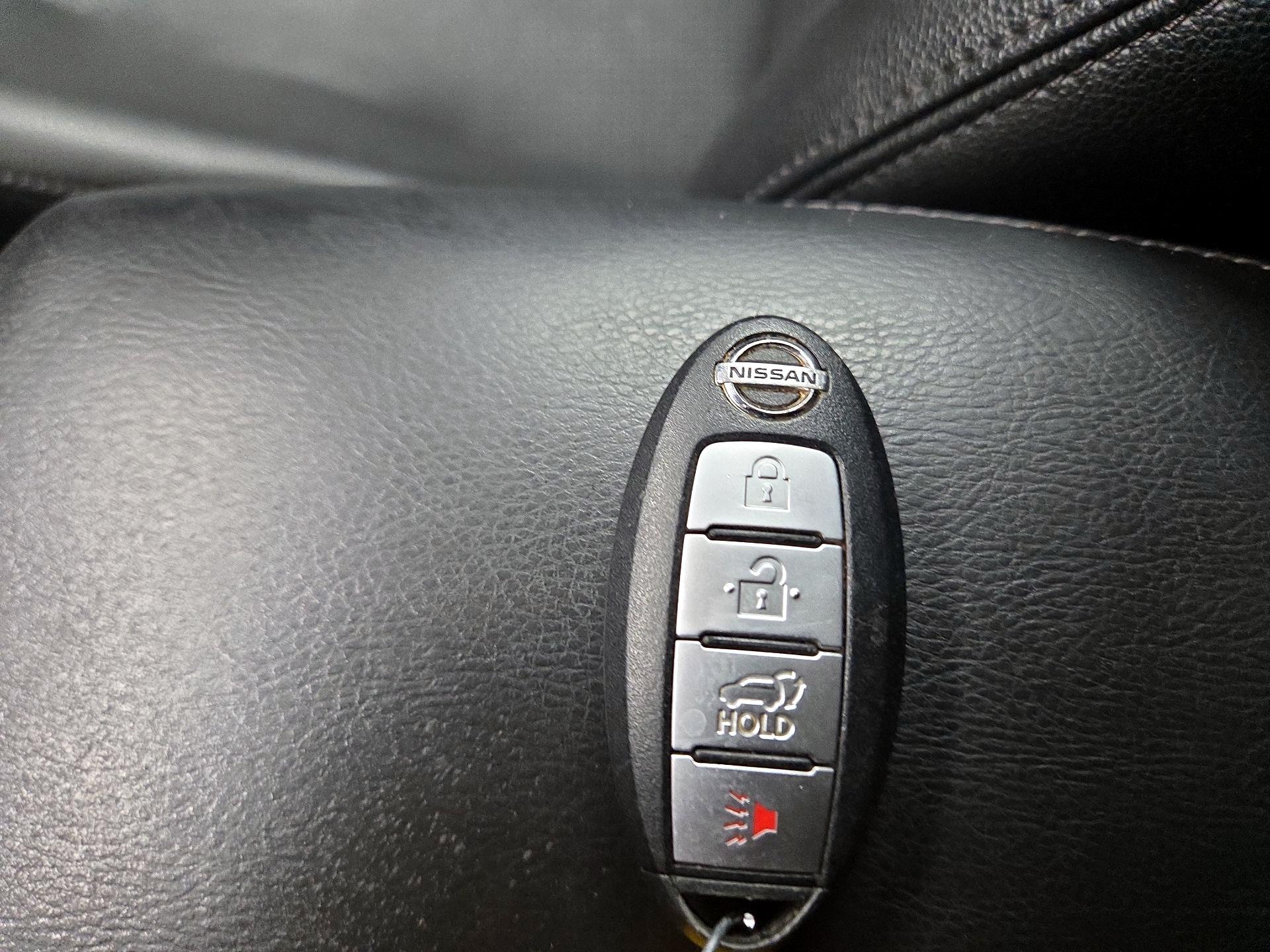 Thumbnail: 2015 Nissan Rogue - 19