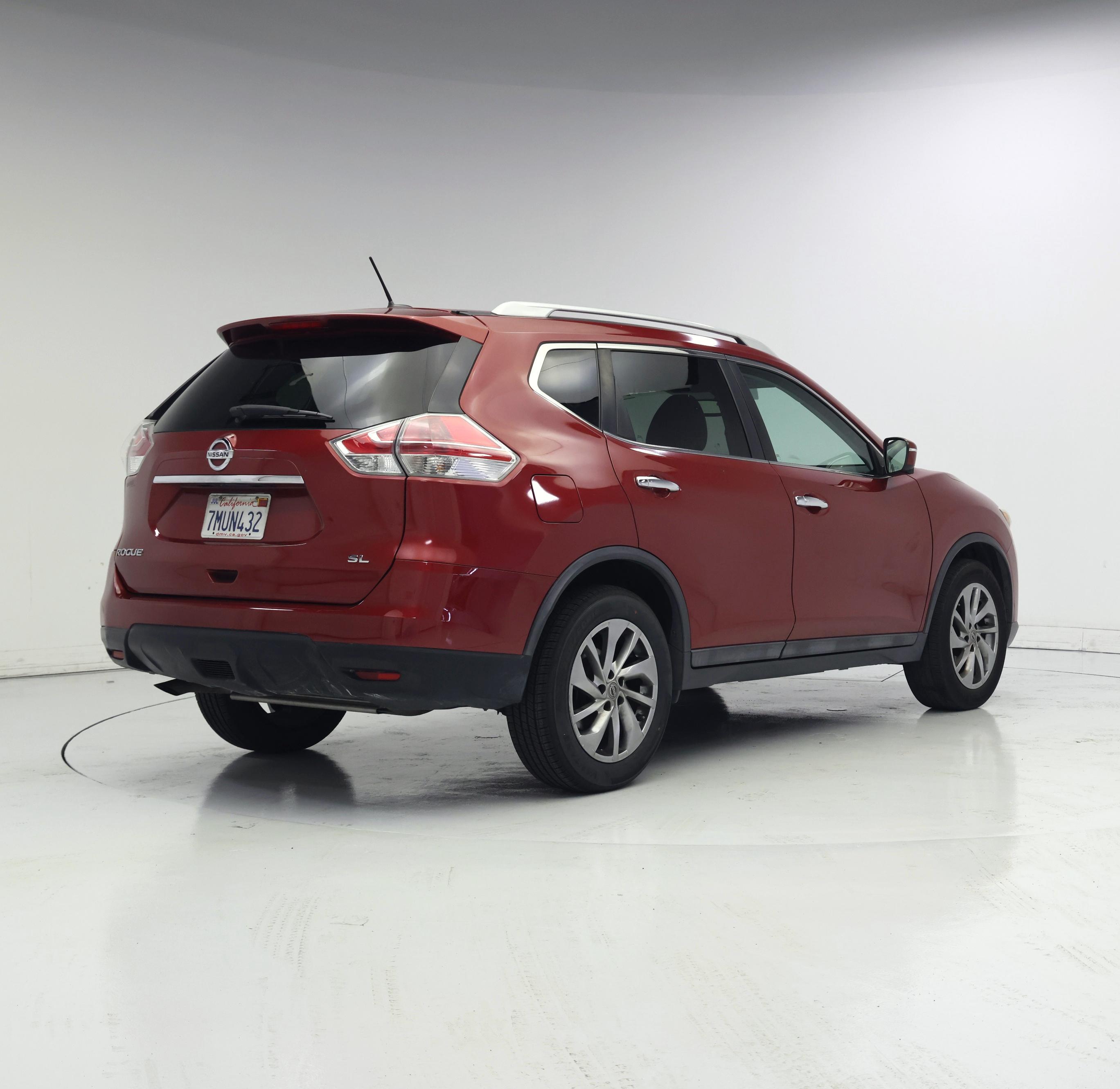 Thumbnail: 2015 Nissan Rogue - 8