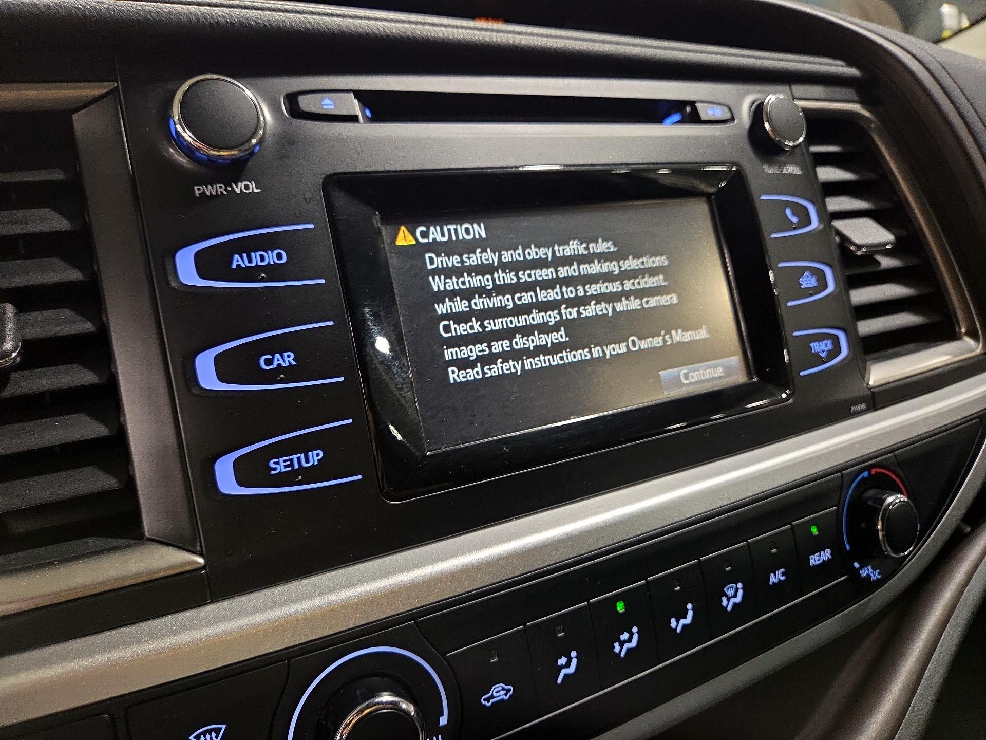 Thumbnail: 2019 Toyota Highlander - 15