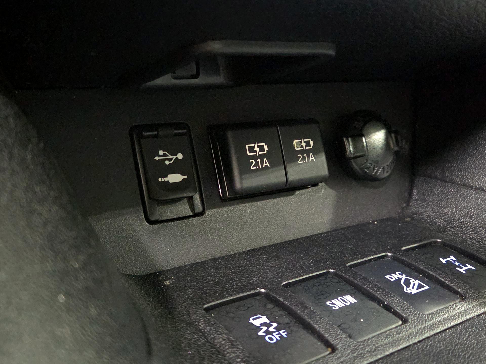 Thumbnail: 2019 Toyota Highlander - 18