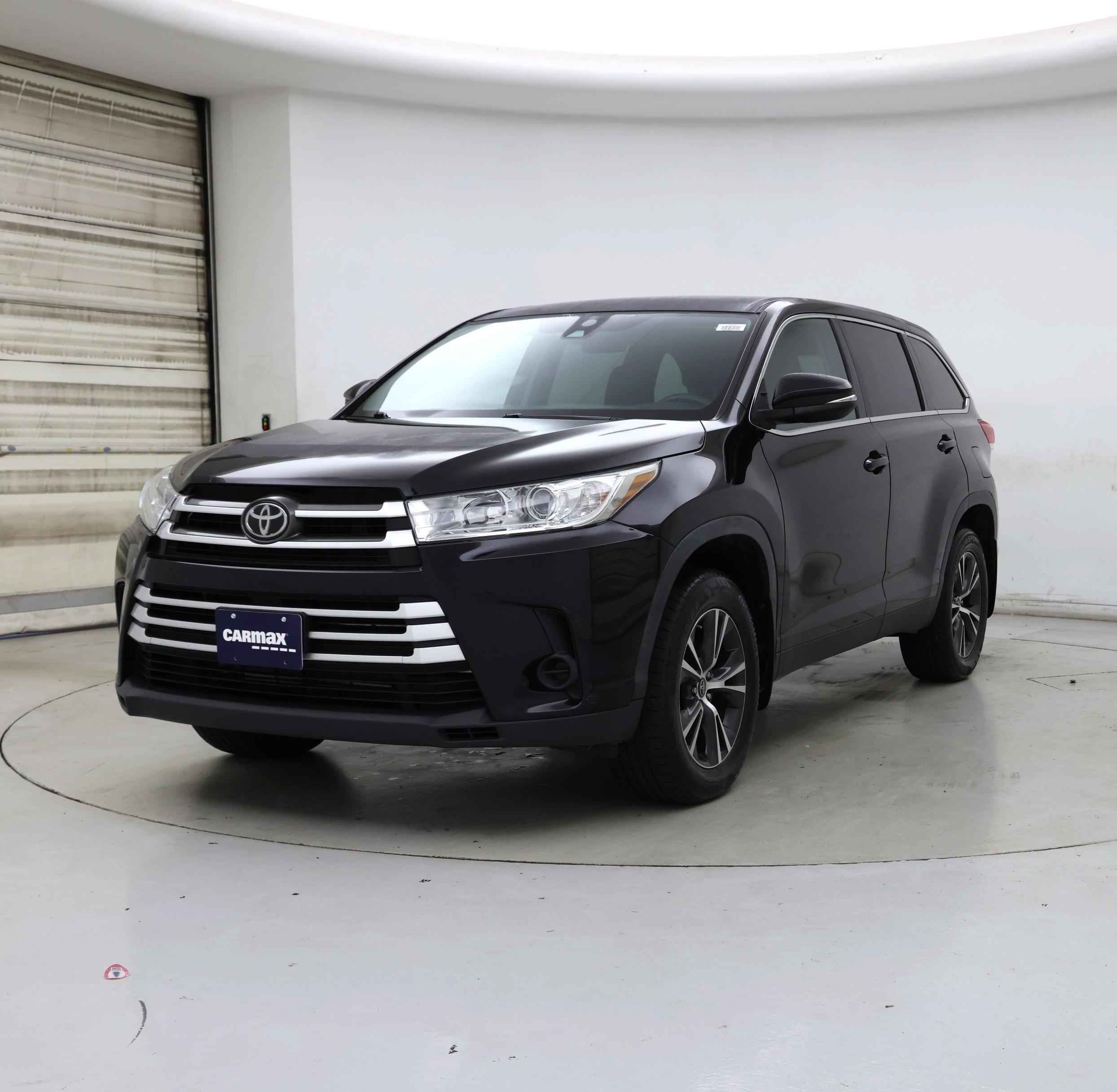 Thumbnail: 2019 Toyota Highlander - 4