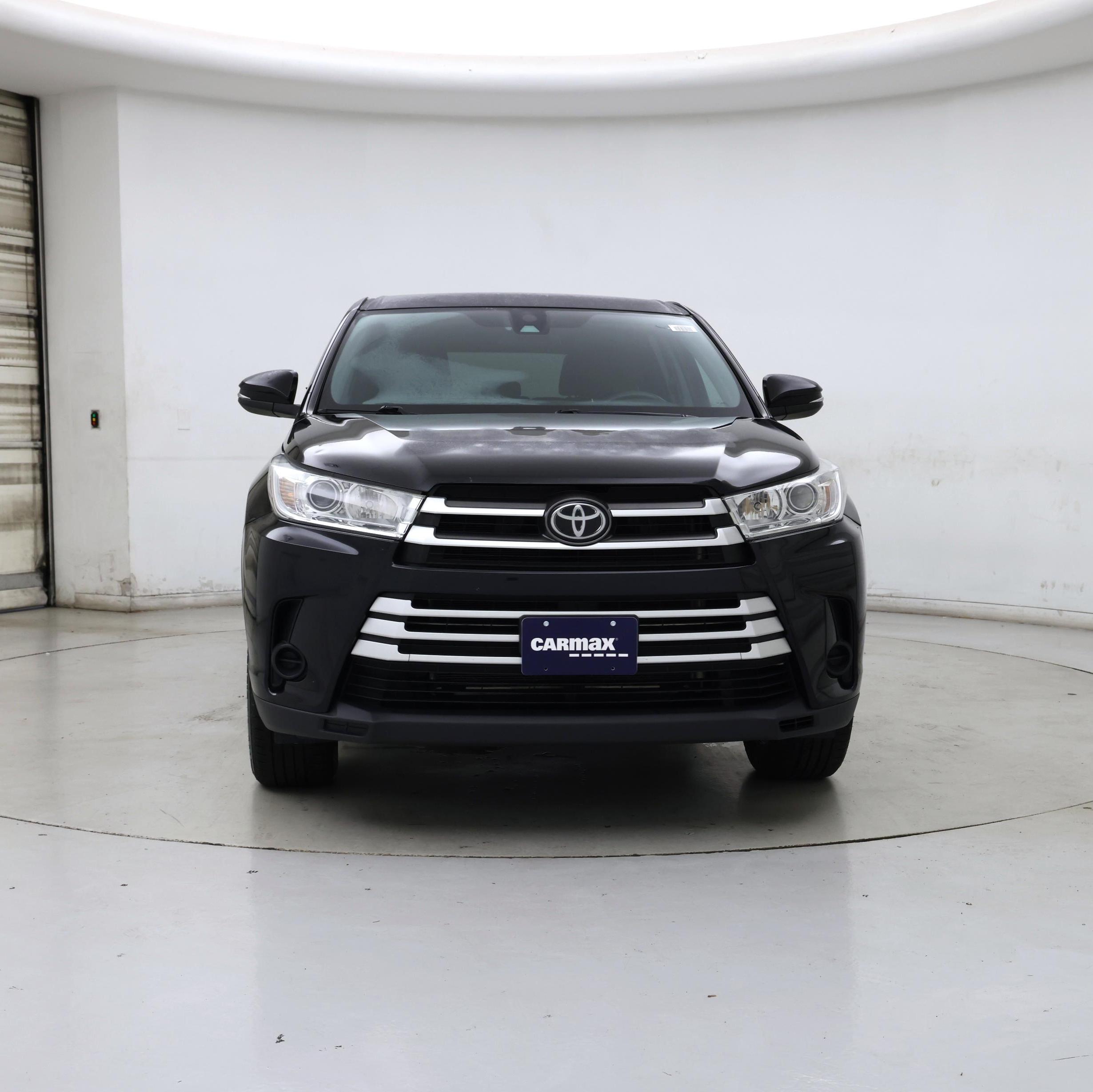 Thumbnail: 2019 Toyota Highlander - 5