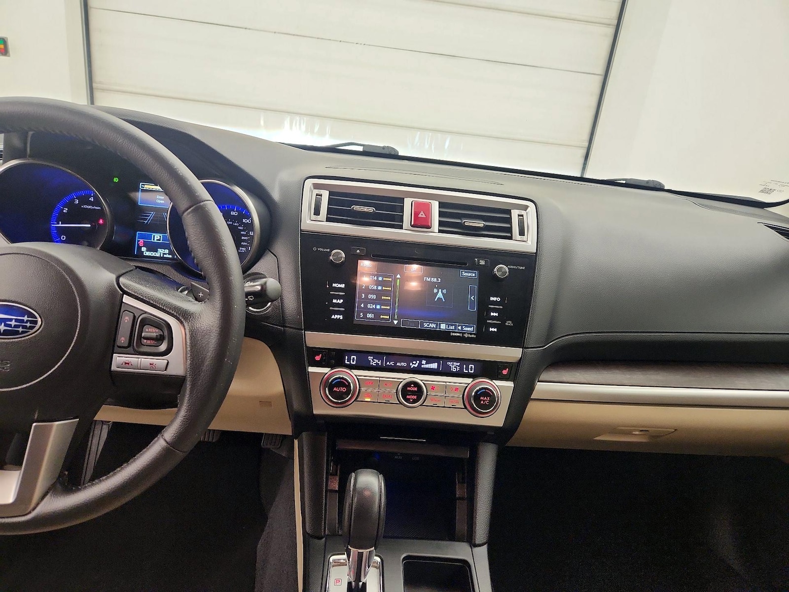 2017 Subaru Outback Limited - Photo 10