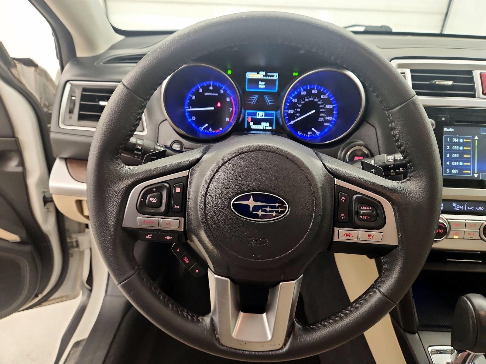 2017 Subaru Outback Limited - Photo 11