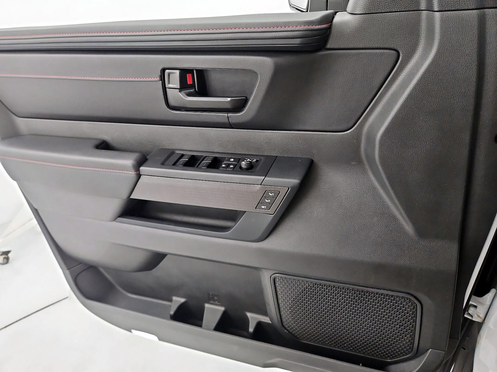 2024 Toyota Tundra TRD Pro - Photo 13