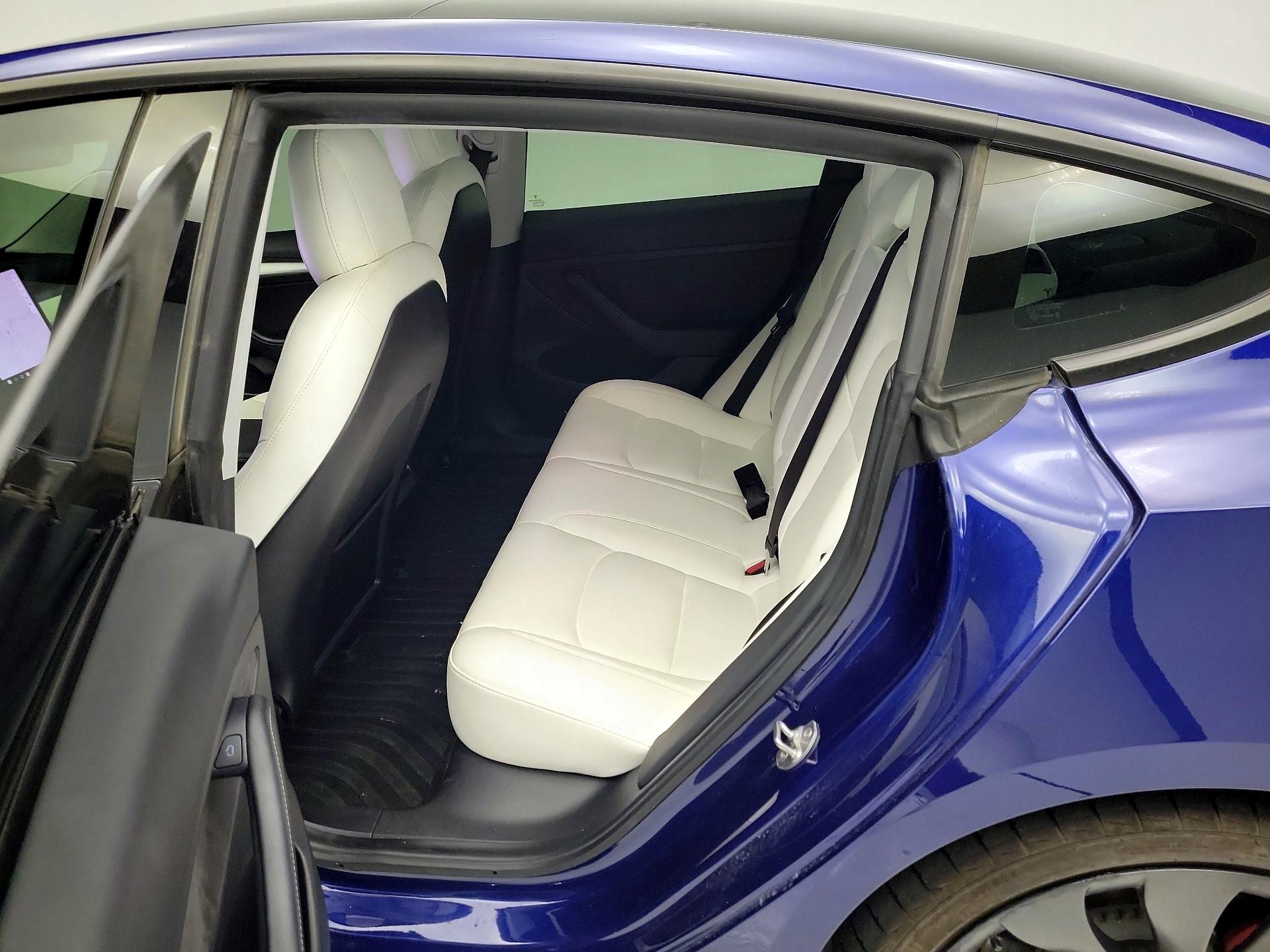 Thumbnail: 2021 Tesla Model 3 - 20