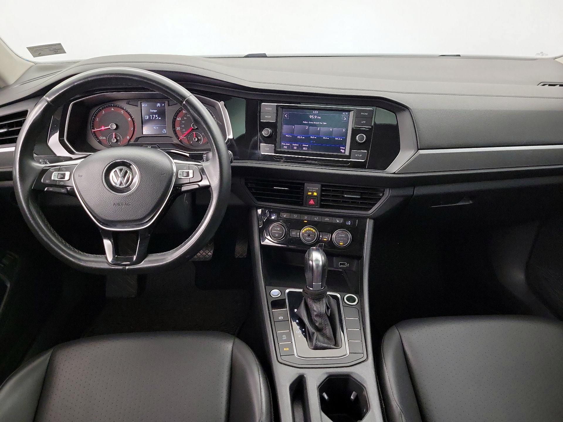 Thumbnail: 2019 Volkswagen Jetta - 9