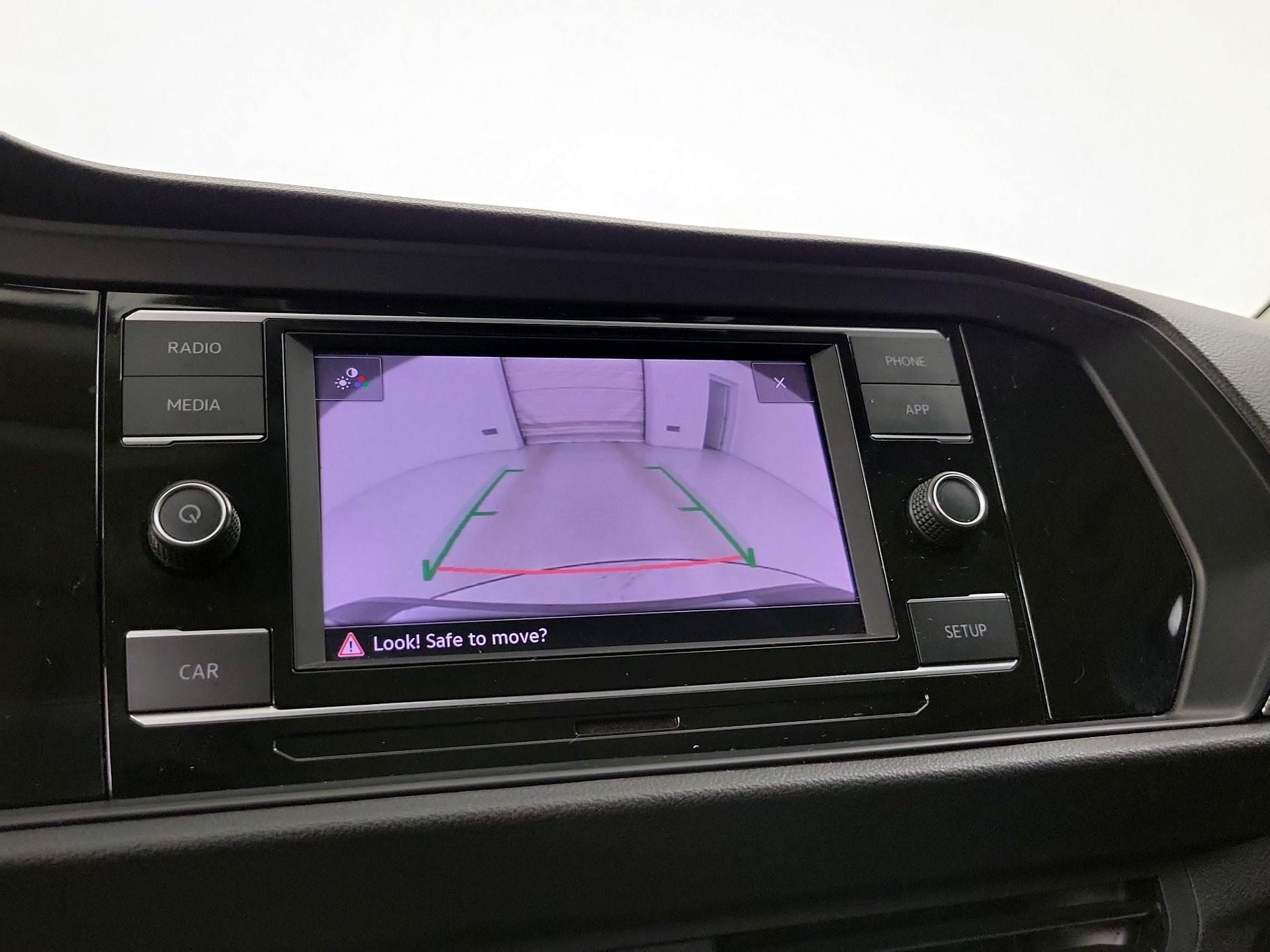 Thumbnail: 2019 Volkswagen Jetta - 14