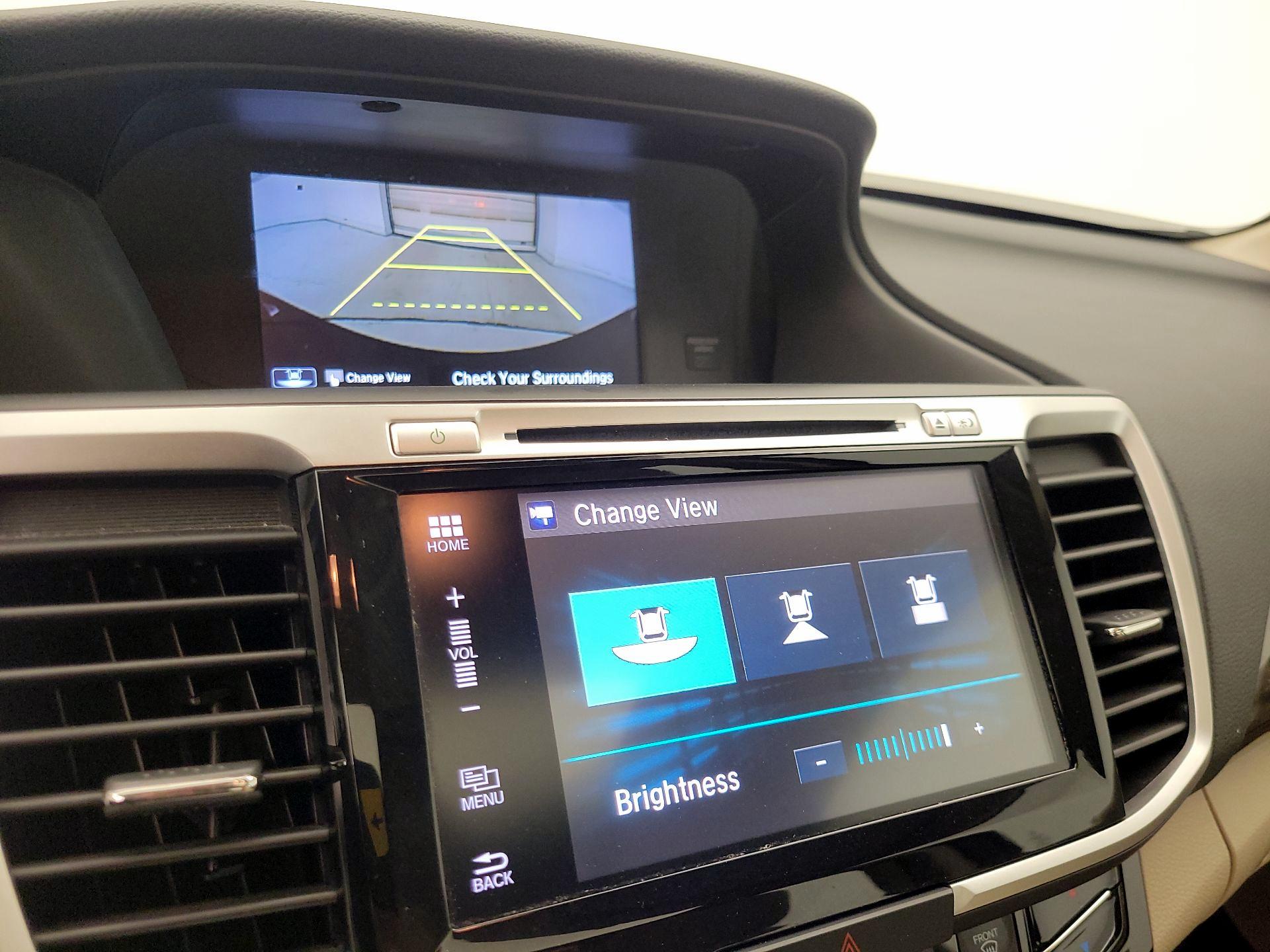 Thumbnail: 2016 Honda Accord - 14
