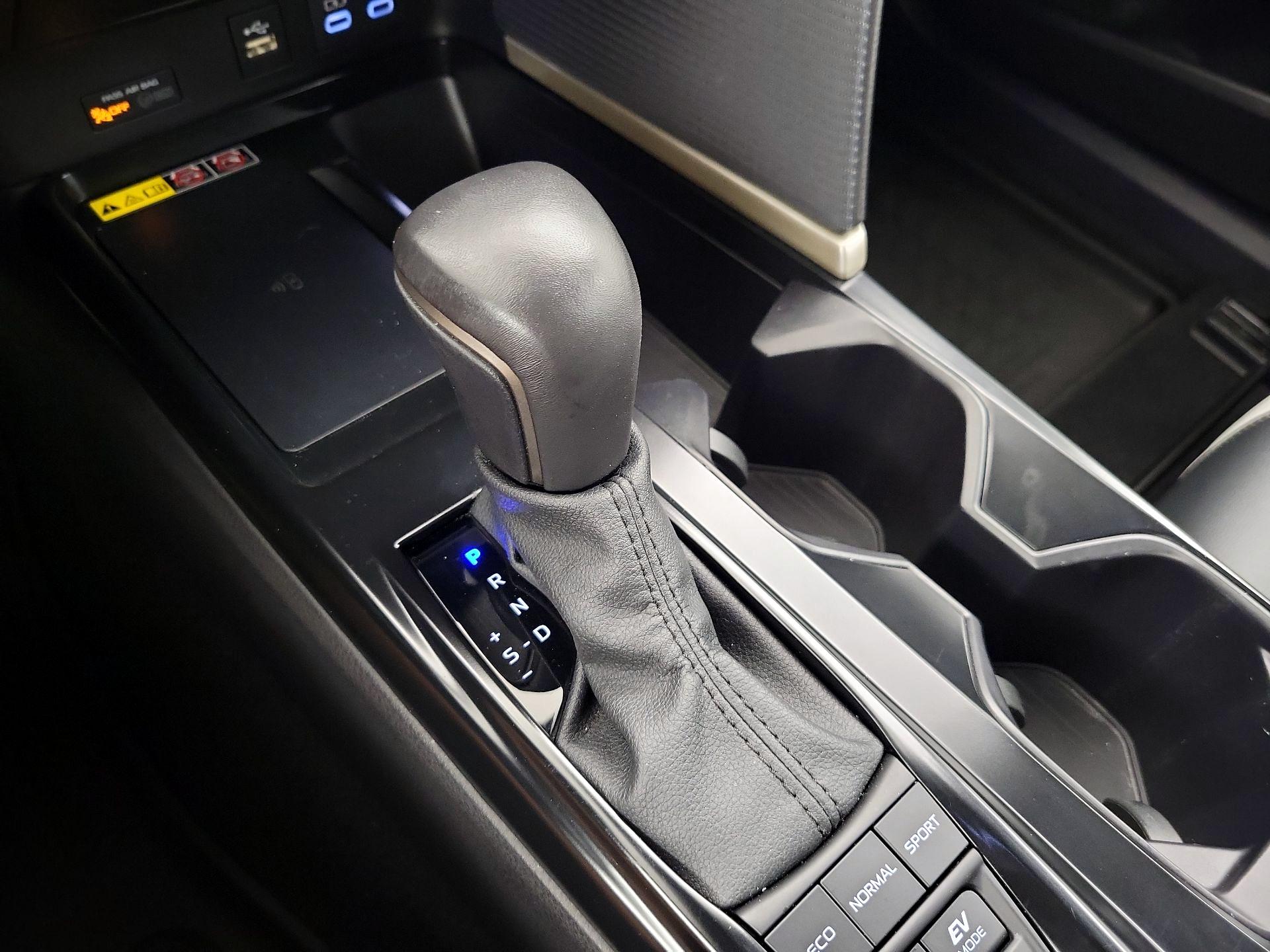 Thumbnail: 2025 Toyota Camry - 17