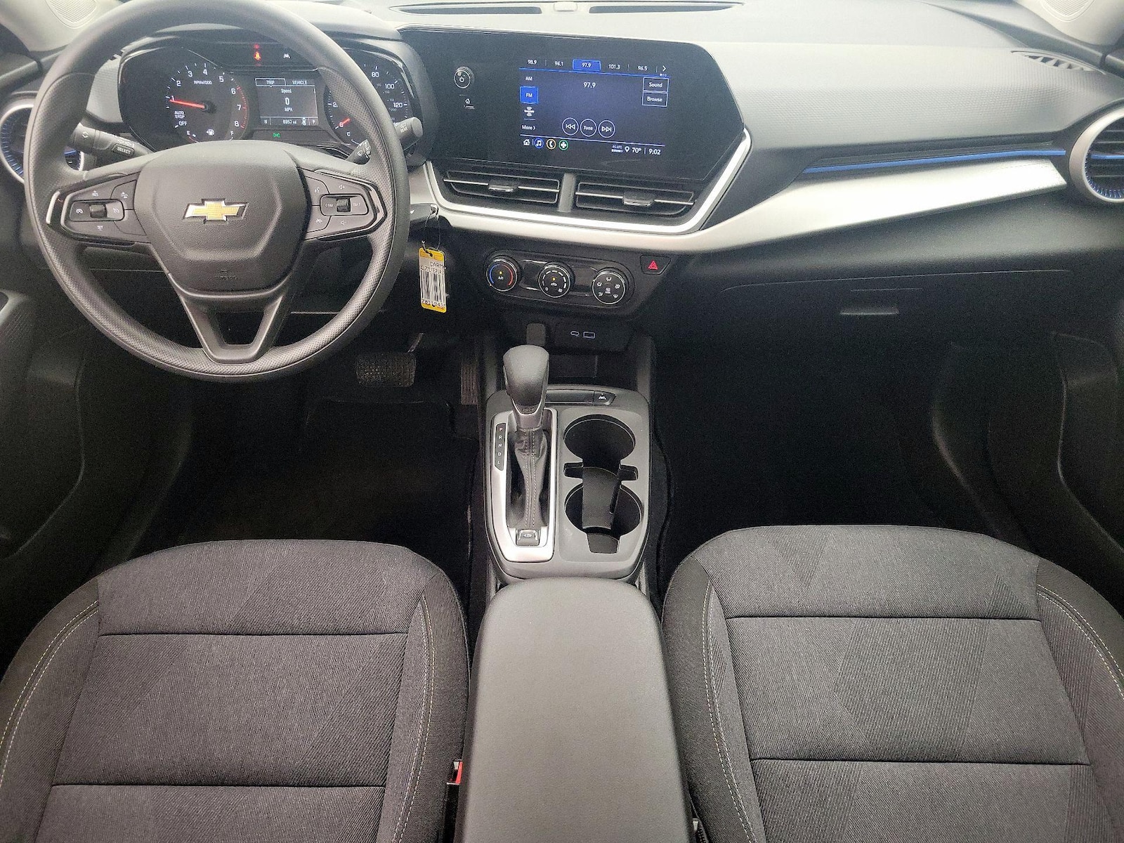 2024 Chevrolet Trax LS - Photo 10