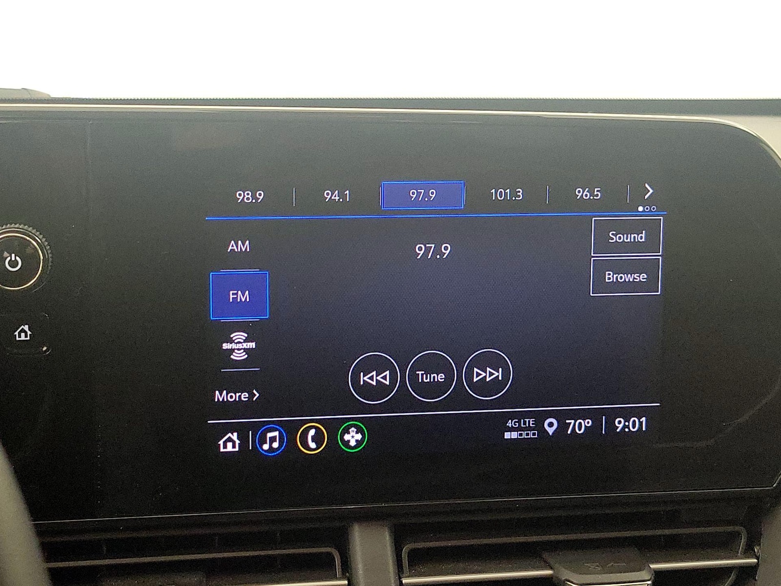 2024 Chevrolet Trax LS - Photo 16