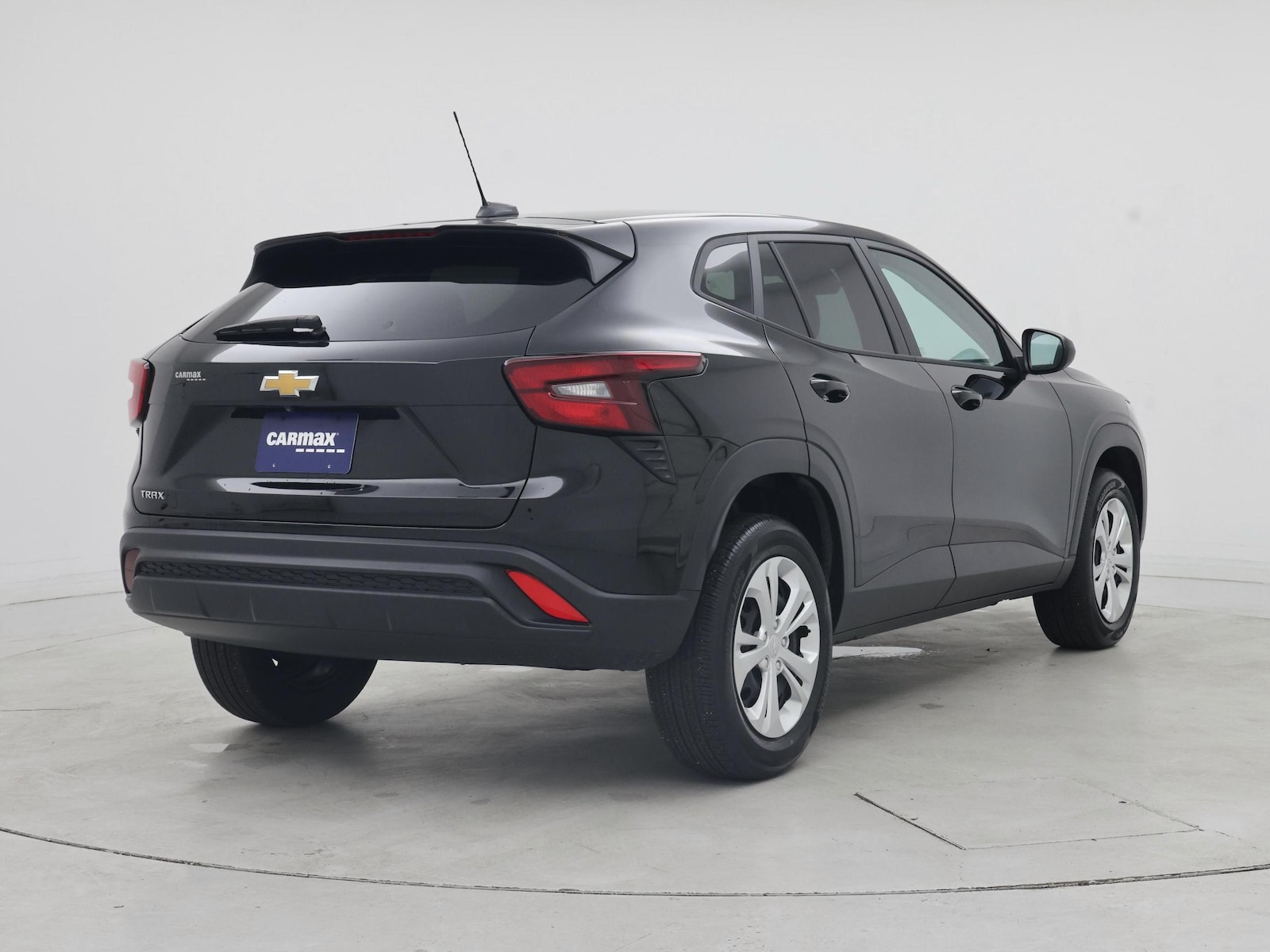 2024 Chevrolet Trax LS - Photo 9