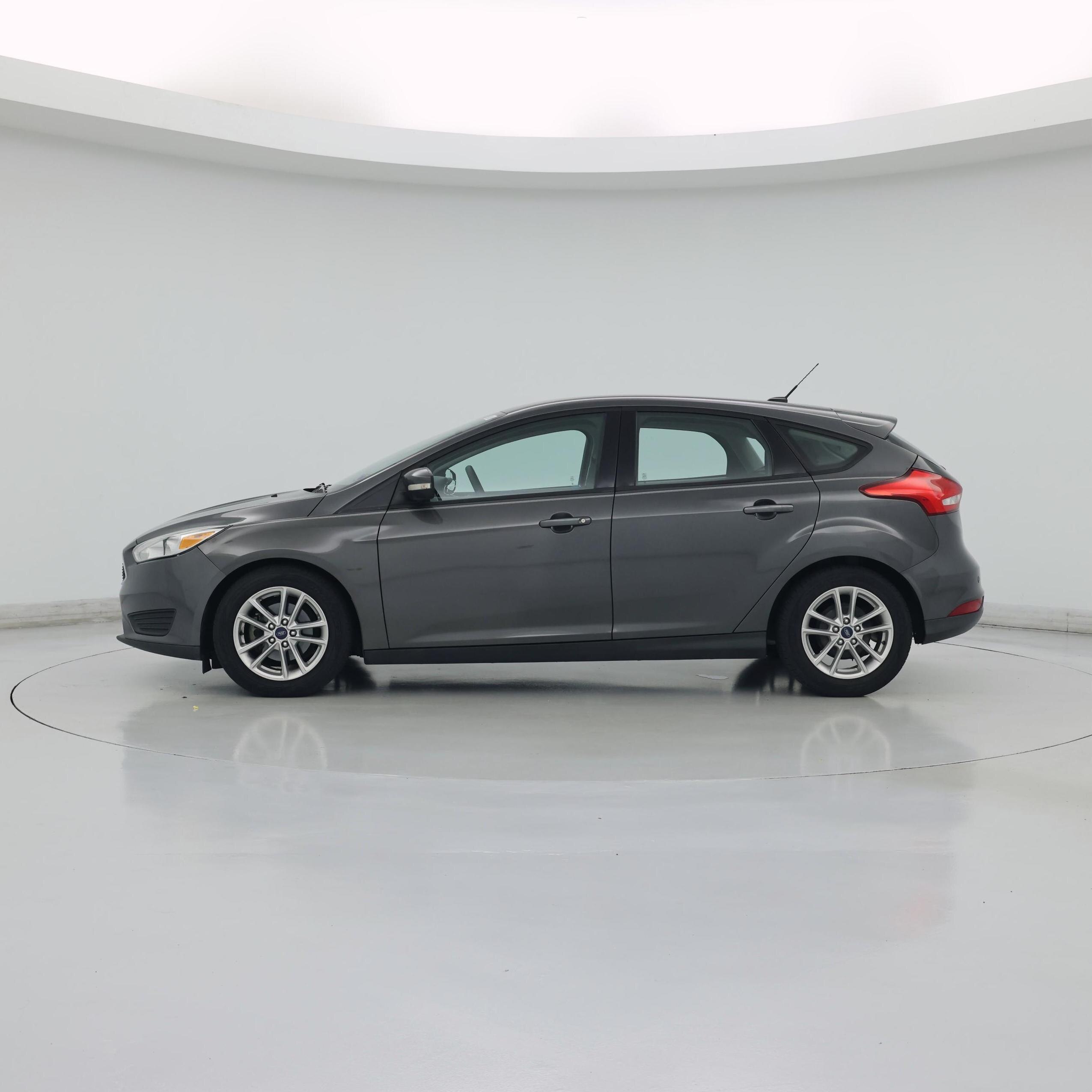 Thumbnail: 2015 Ford Focus - 3