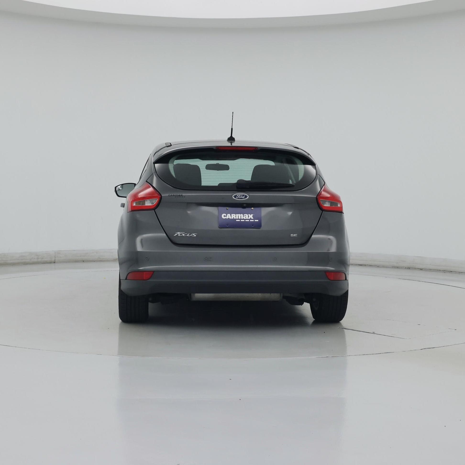 Thumbnail: 2015 Ford Focus - 6