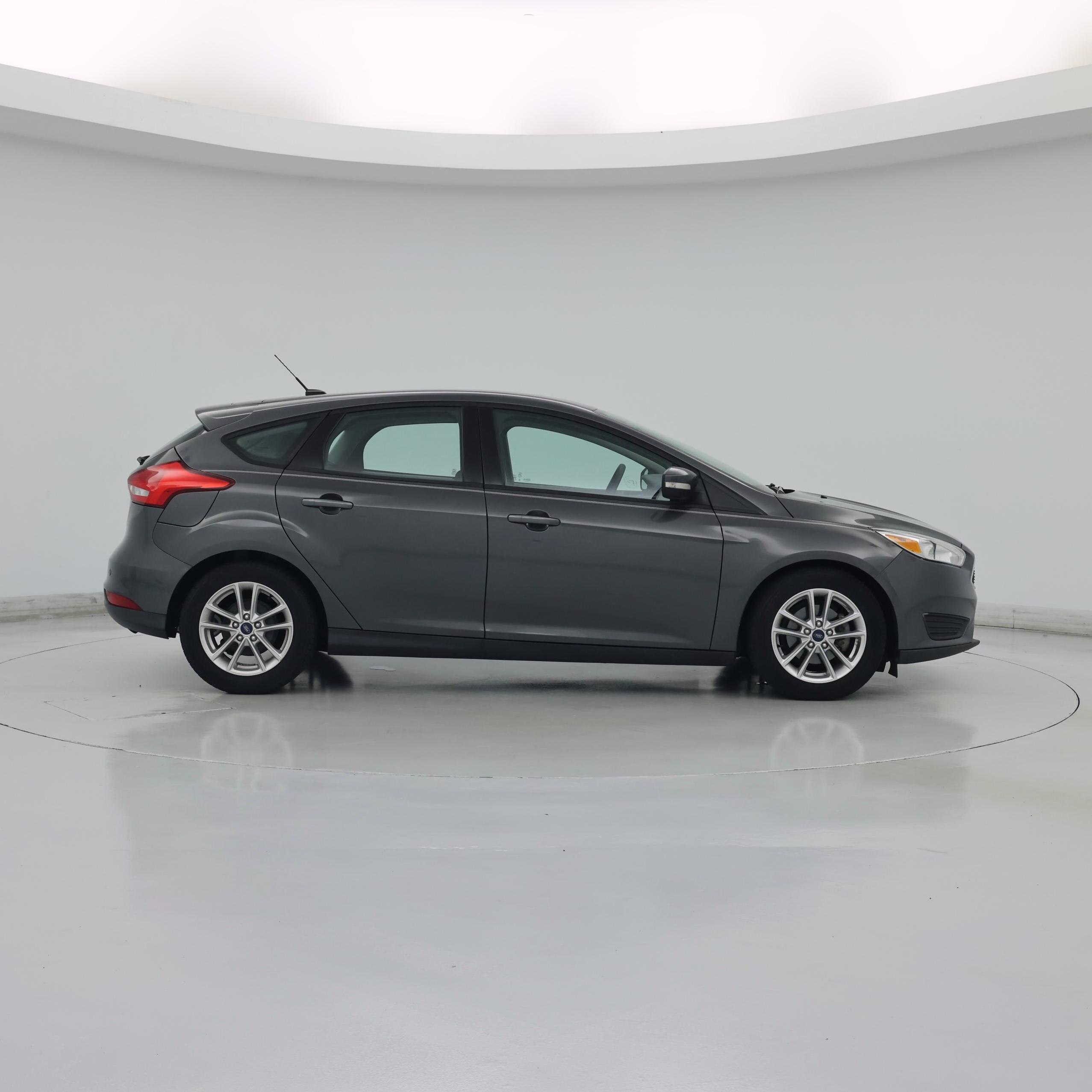 Thumbnail: 2015 Ford Focus - 7