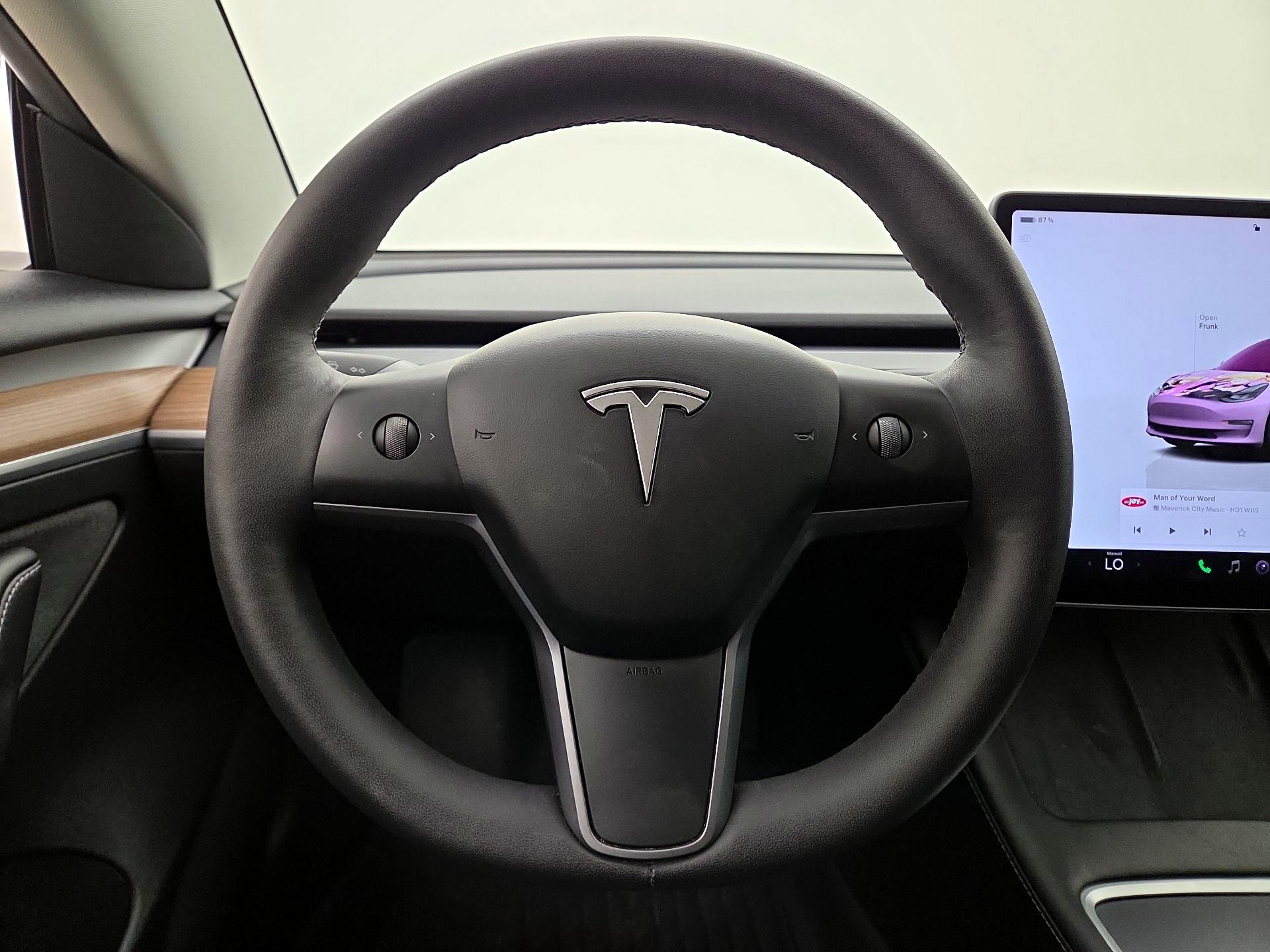 Thumbnail: 2023 Tesla Model 3 - 10