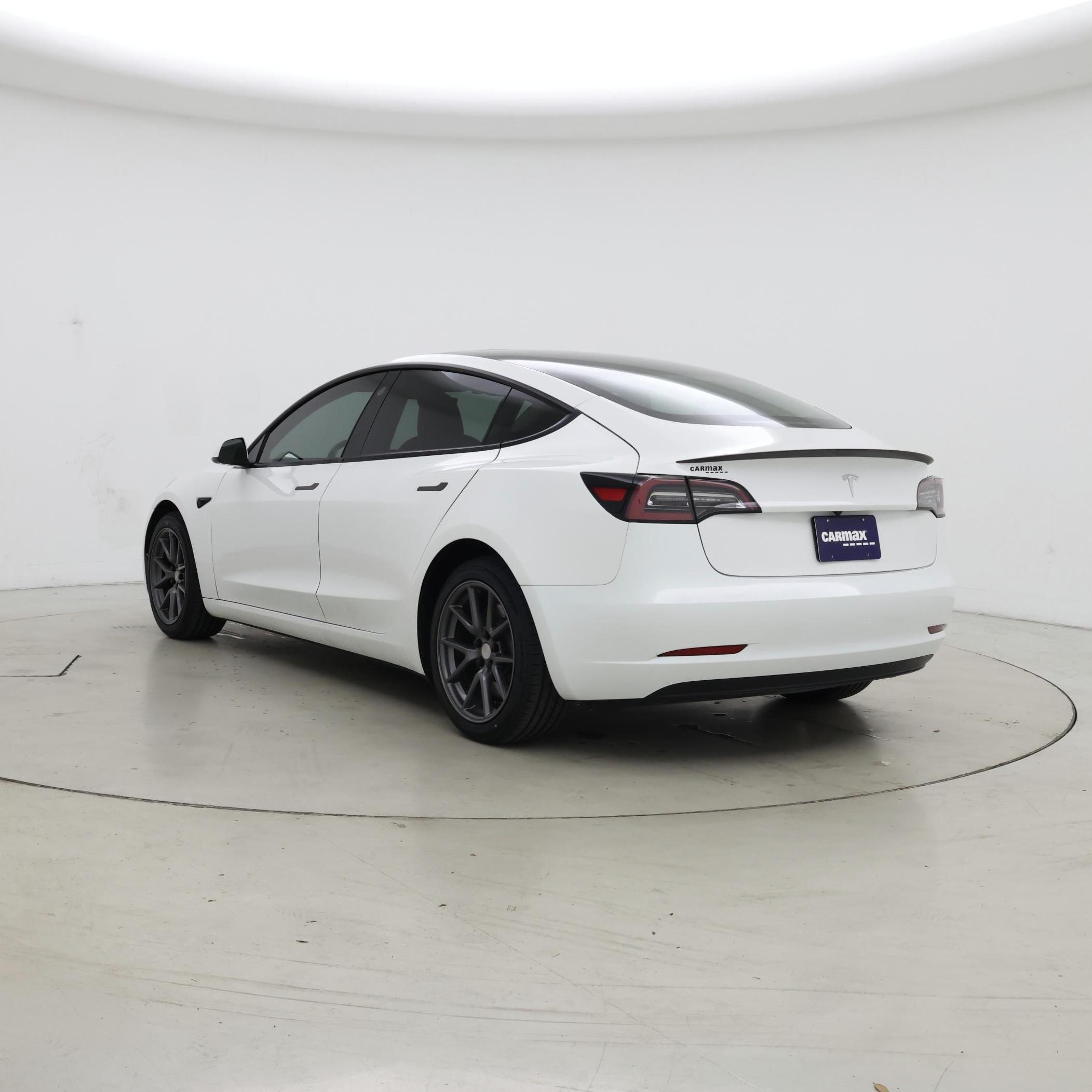 Thumbnail: 2023 Tesla Model 3 - 2