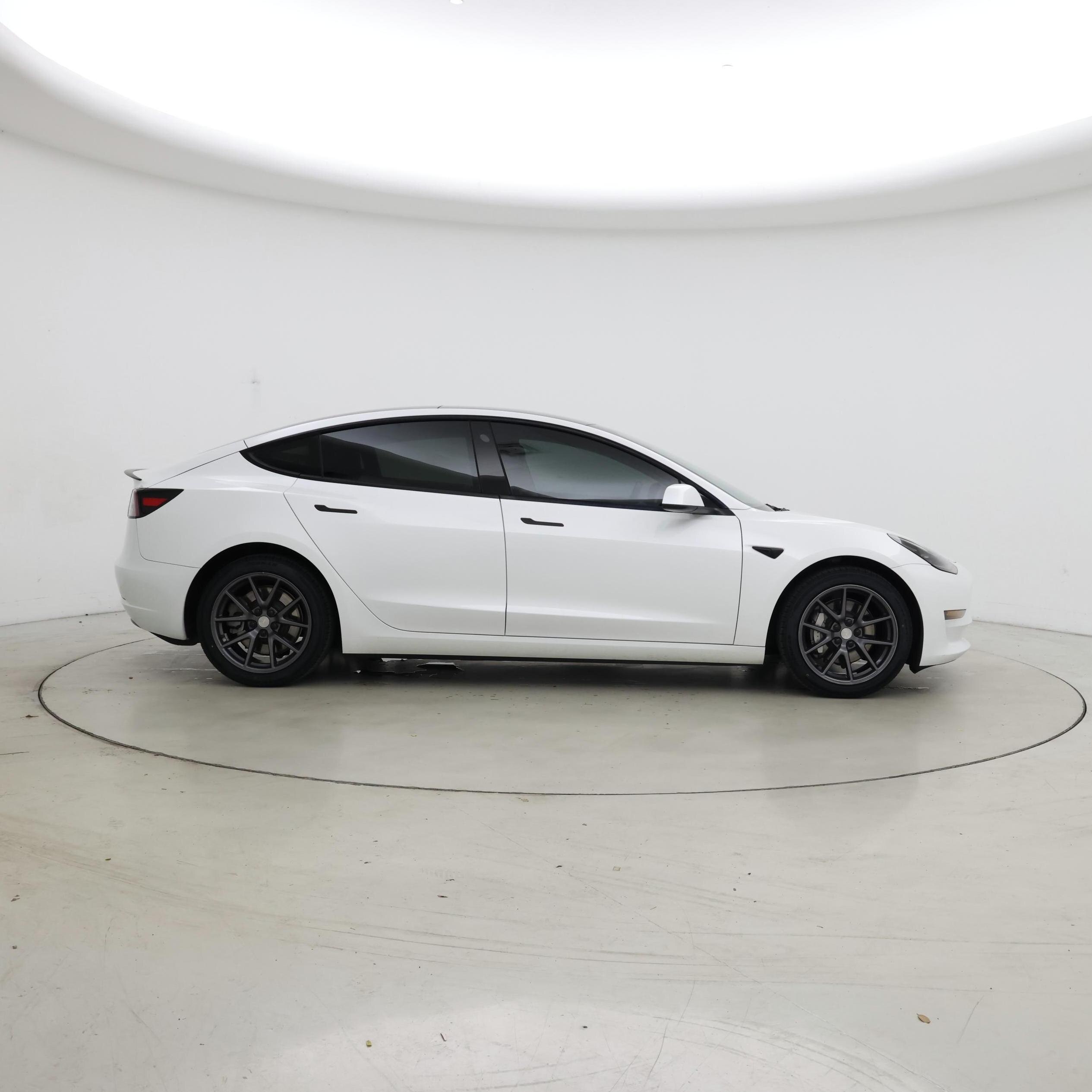 Thumbnail: 2023 Tesla Model 3 - 7