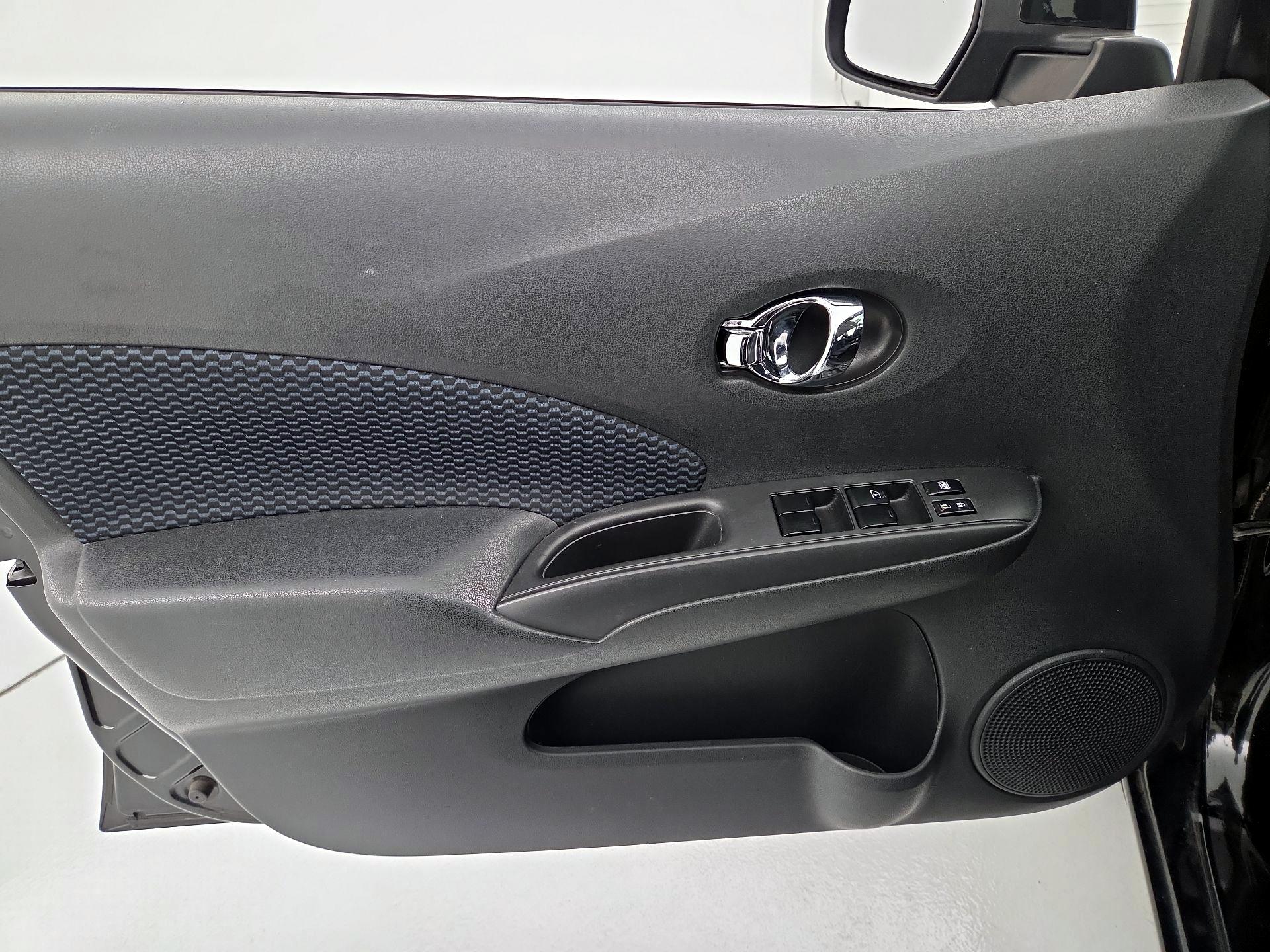 Thumbnail: 2014 Nissan Versa Note - 12