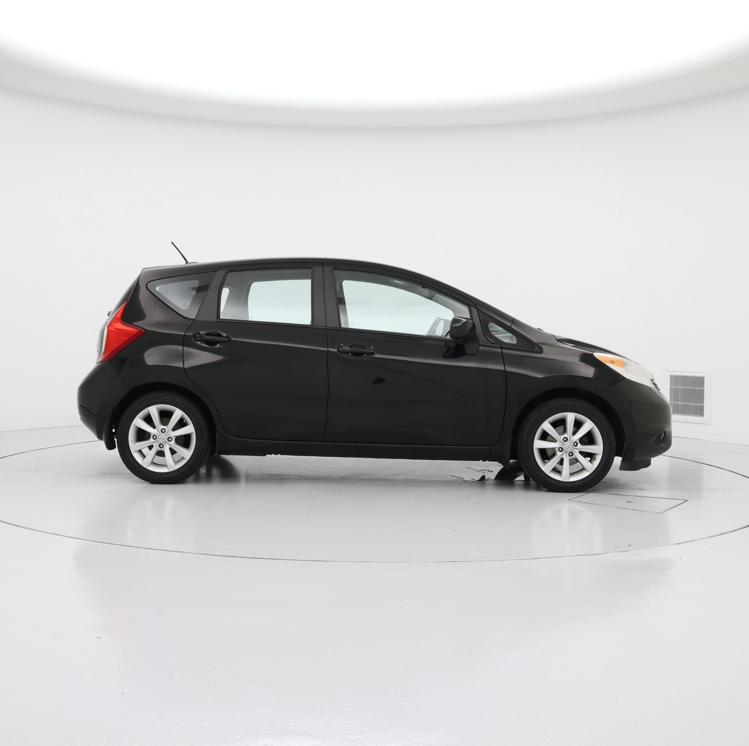 Thumbnail: 2014 Nissan Versa Note - 7