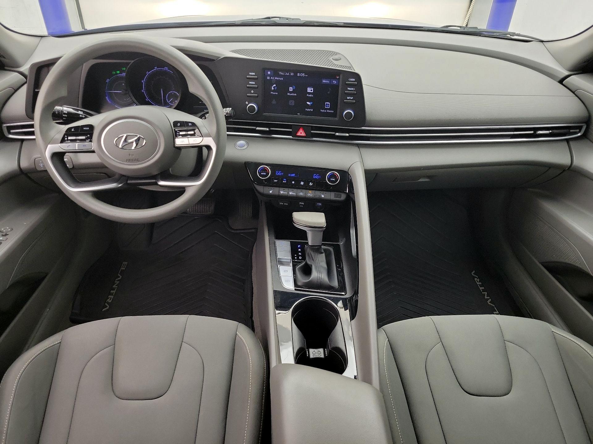 Thumbnail: 2023 Hyundai Elantra - 9