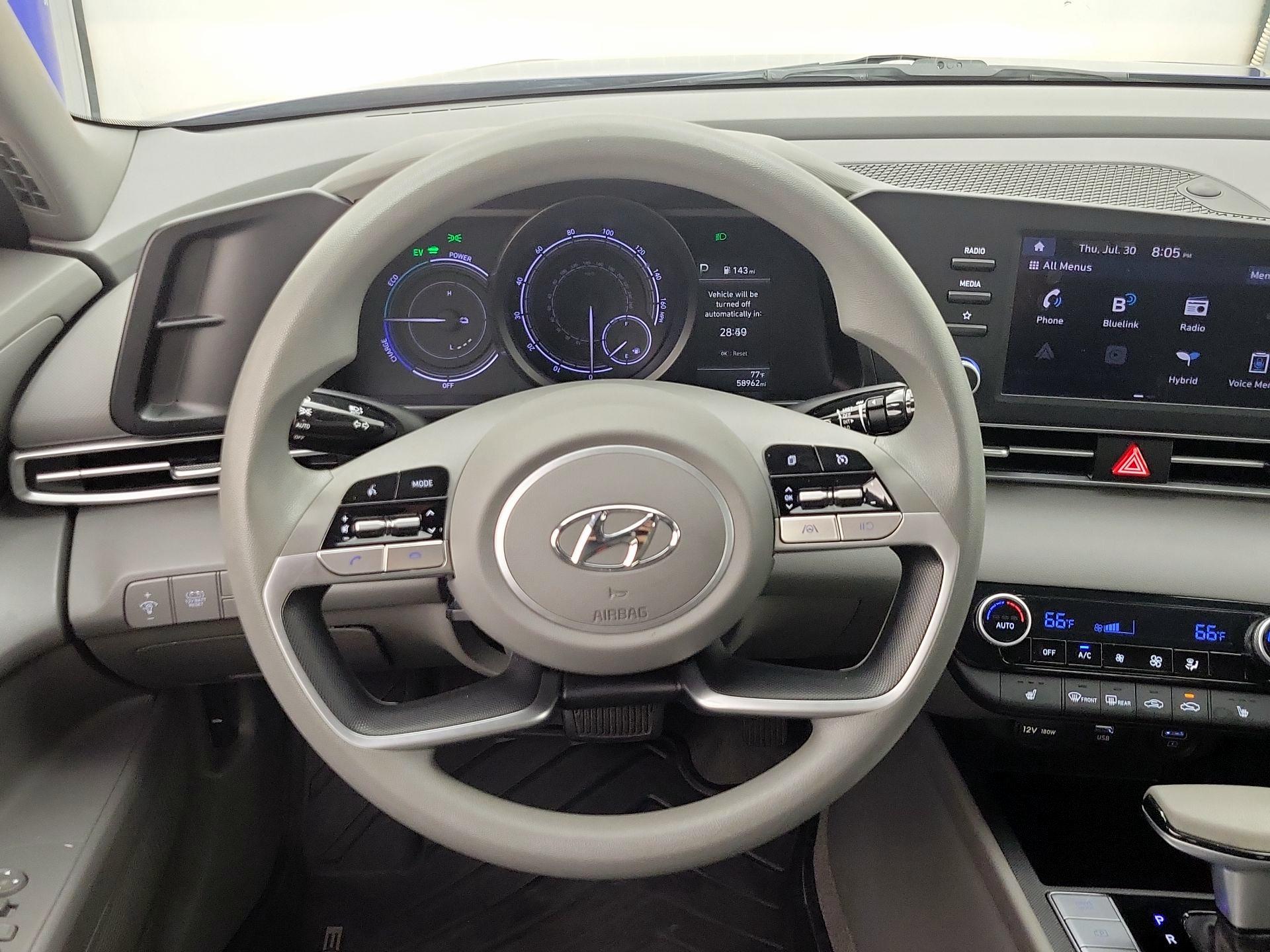 Thumbnail: 2023 Hyundai Elantra - 10