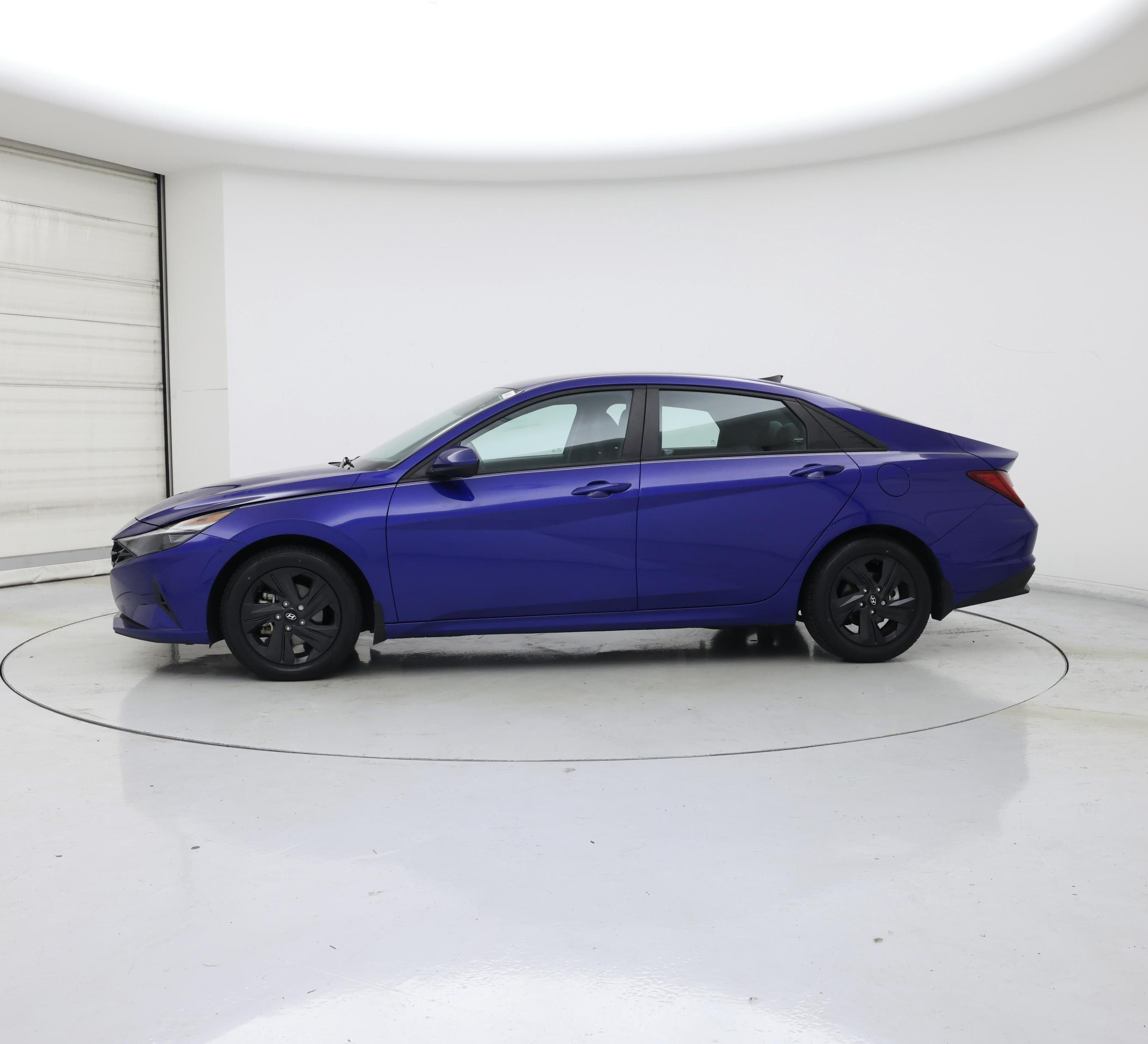 Thumbnail: 2023 Hyundai Elantra - 3