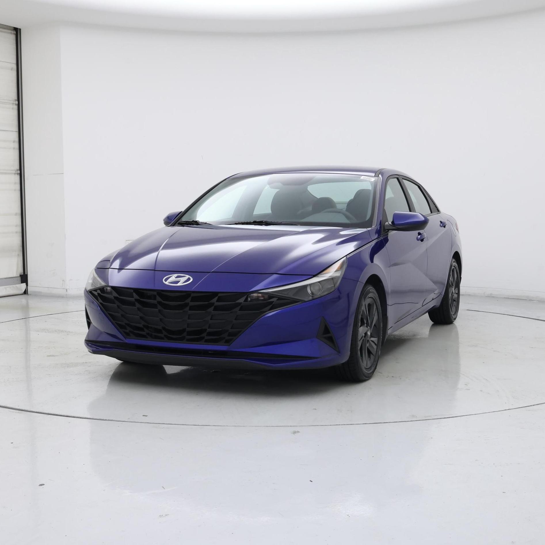 Thumbnail: 2023 Hyundai Elantra - 4