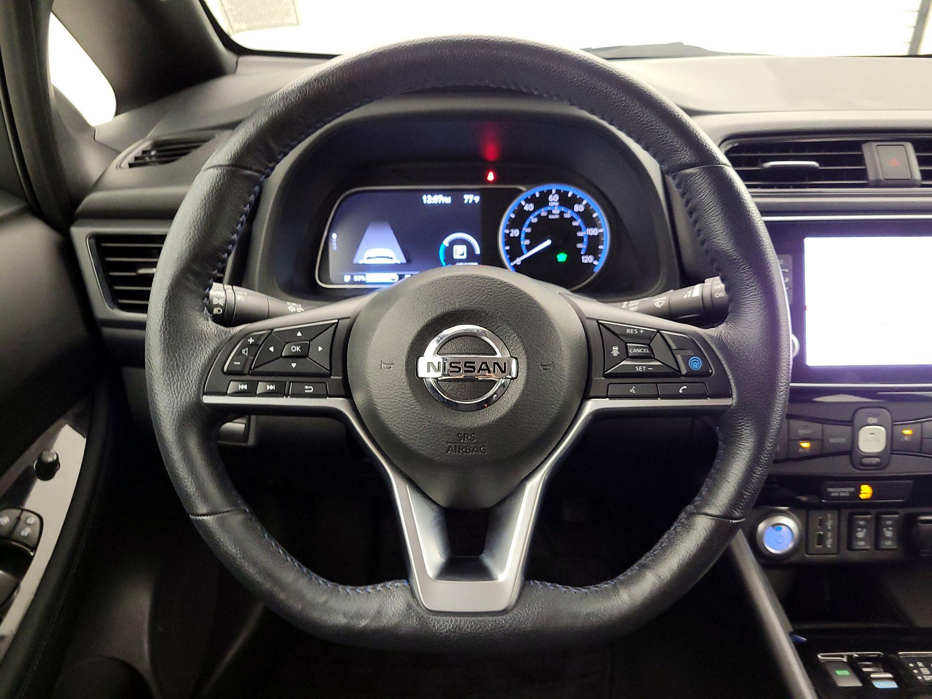 Thumbnail: 2021 Nissan Leaf - 10