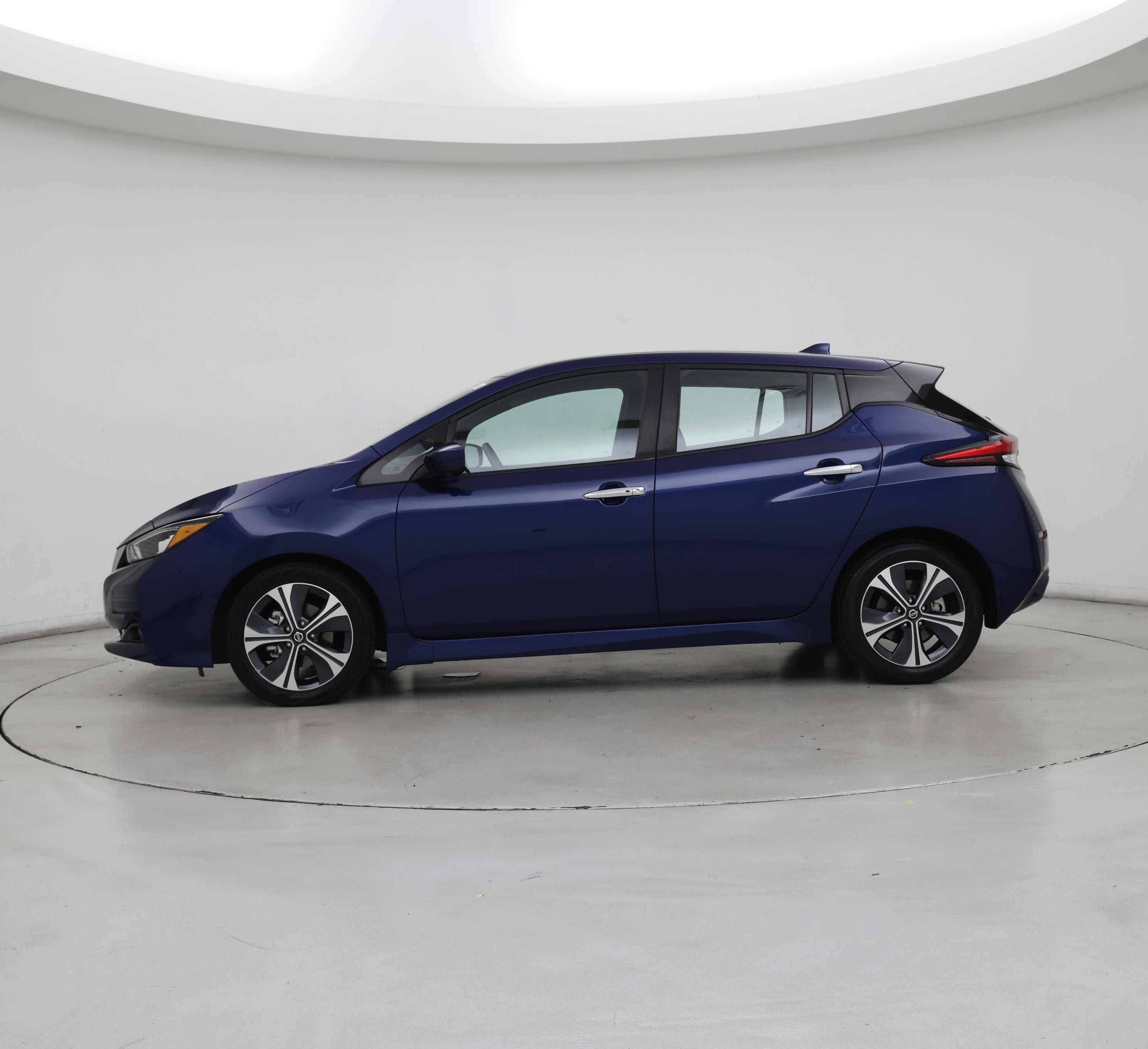 Thumbnail: 2021 Nissan Leaf - 3
