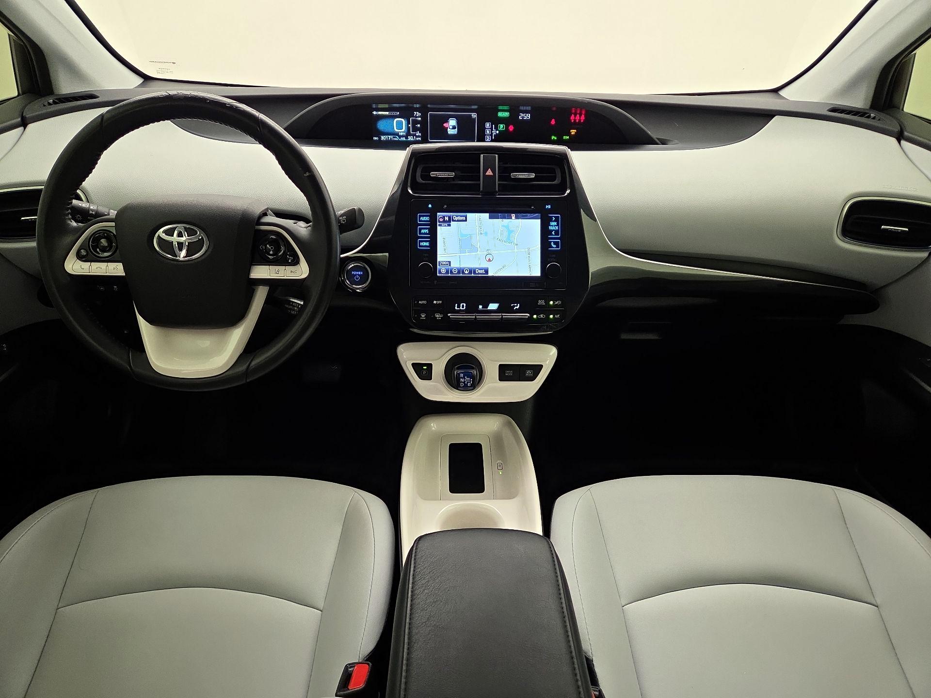 Thumbnail: 2018 Toyota Prius - 9