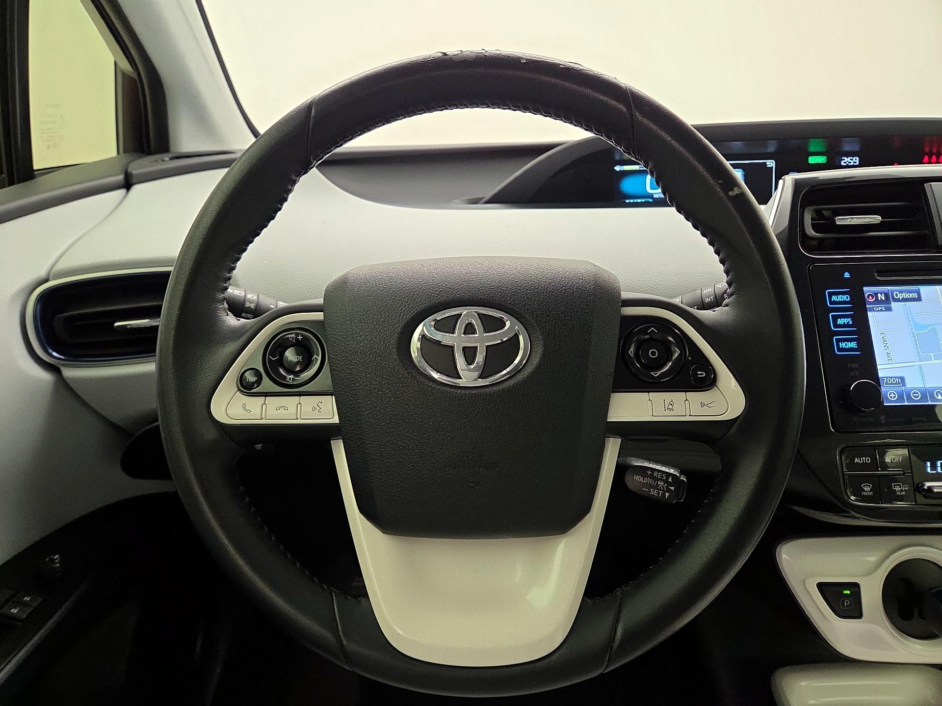 Thumbnail: 2018 Toyota Prius - 10