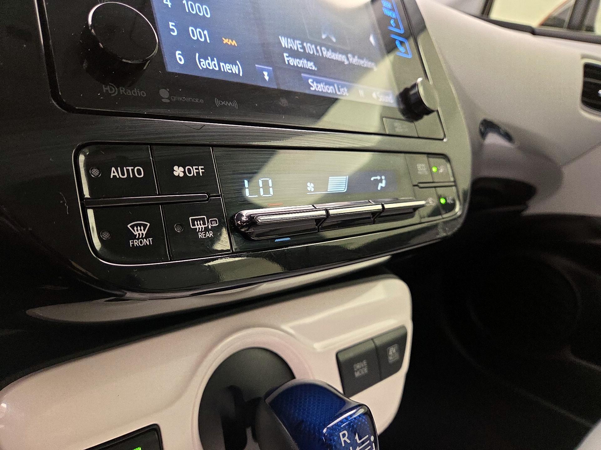 Thumbnail: 2018 Toyota Prius - 16