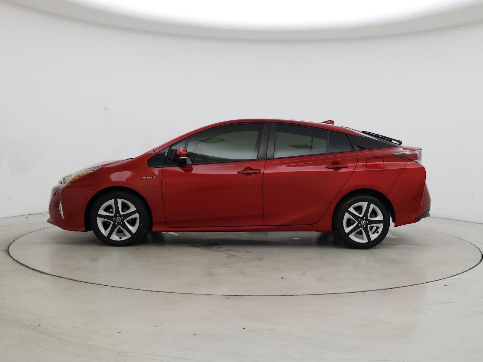 2018 Toyota Prius Three - Photo 4