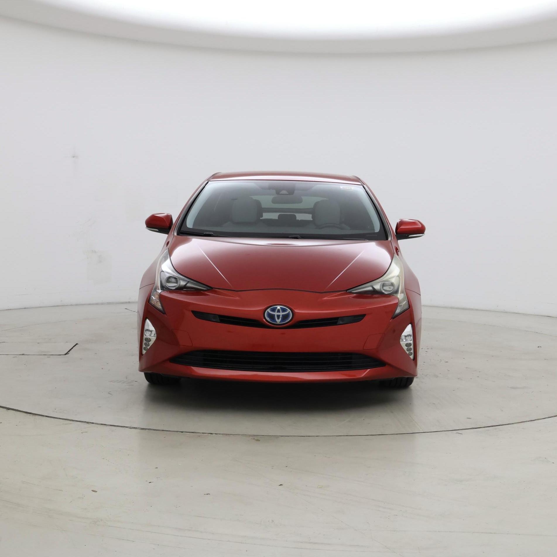 Thumbnail: 2018 Toyota Prius - 5