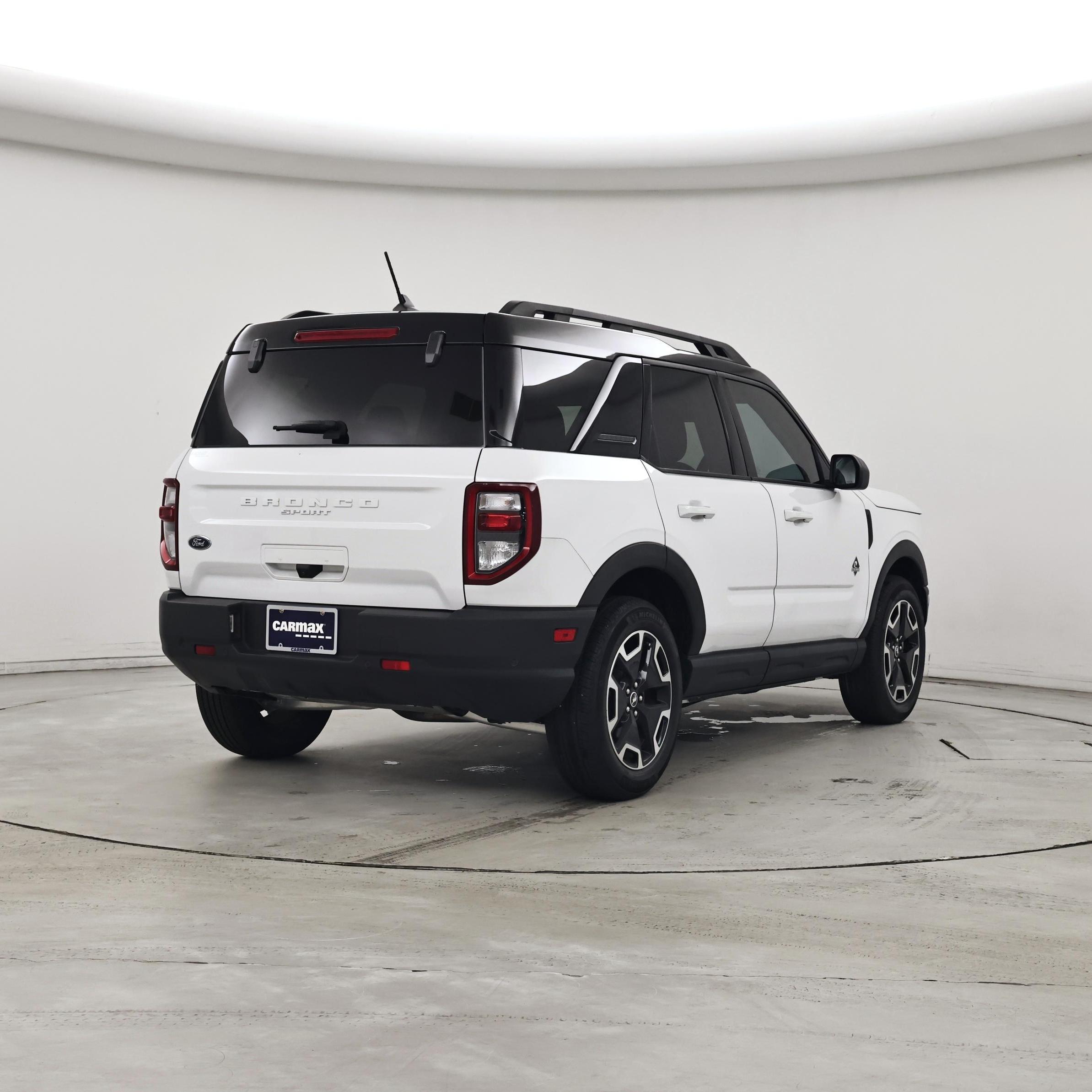 Thumbnail: 2023 Ford Bronco Sport - 8