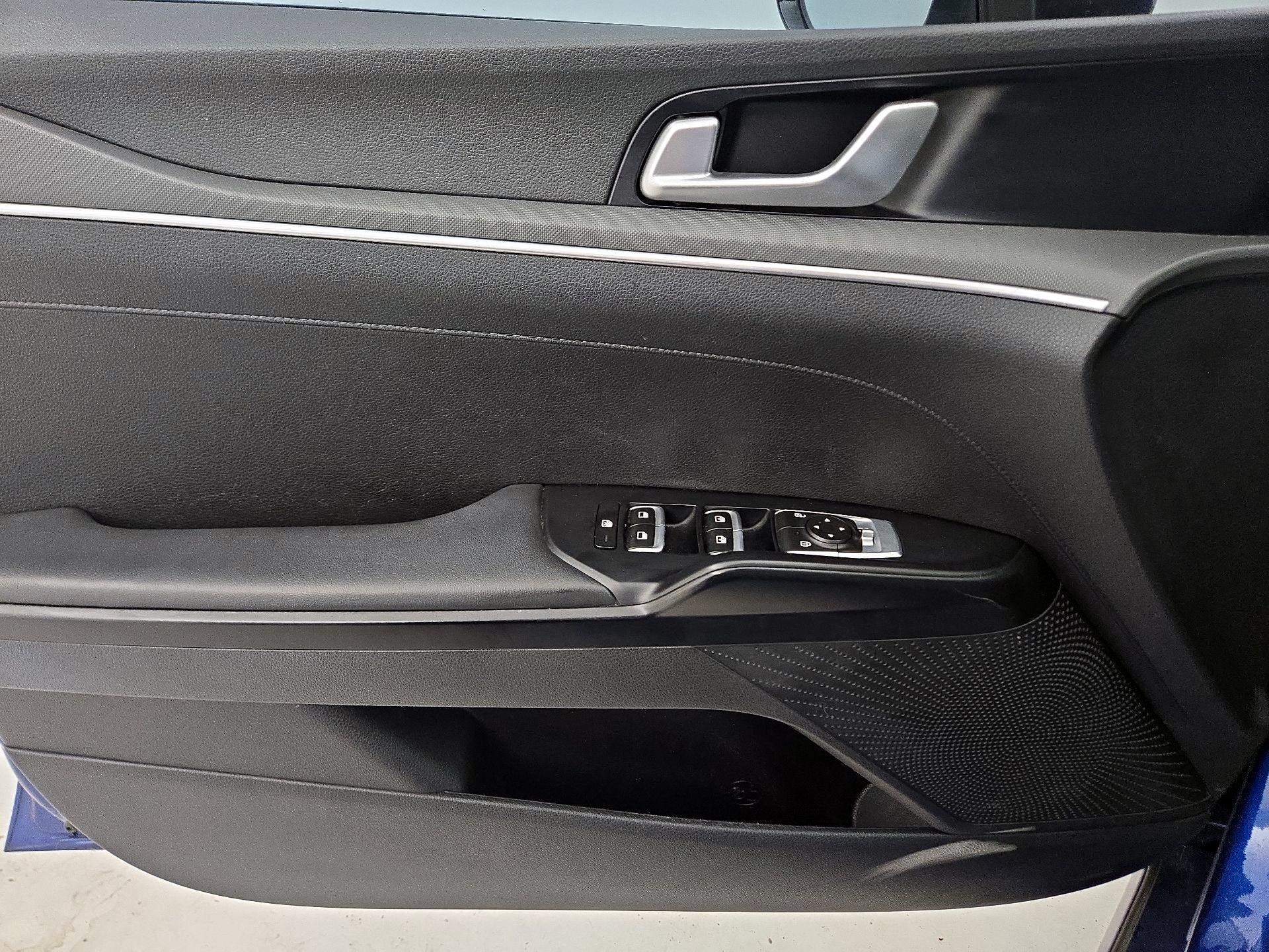 Thumbnail: 2022 Kia K5 - 12